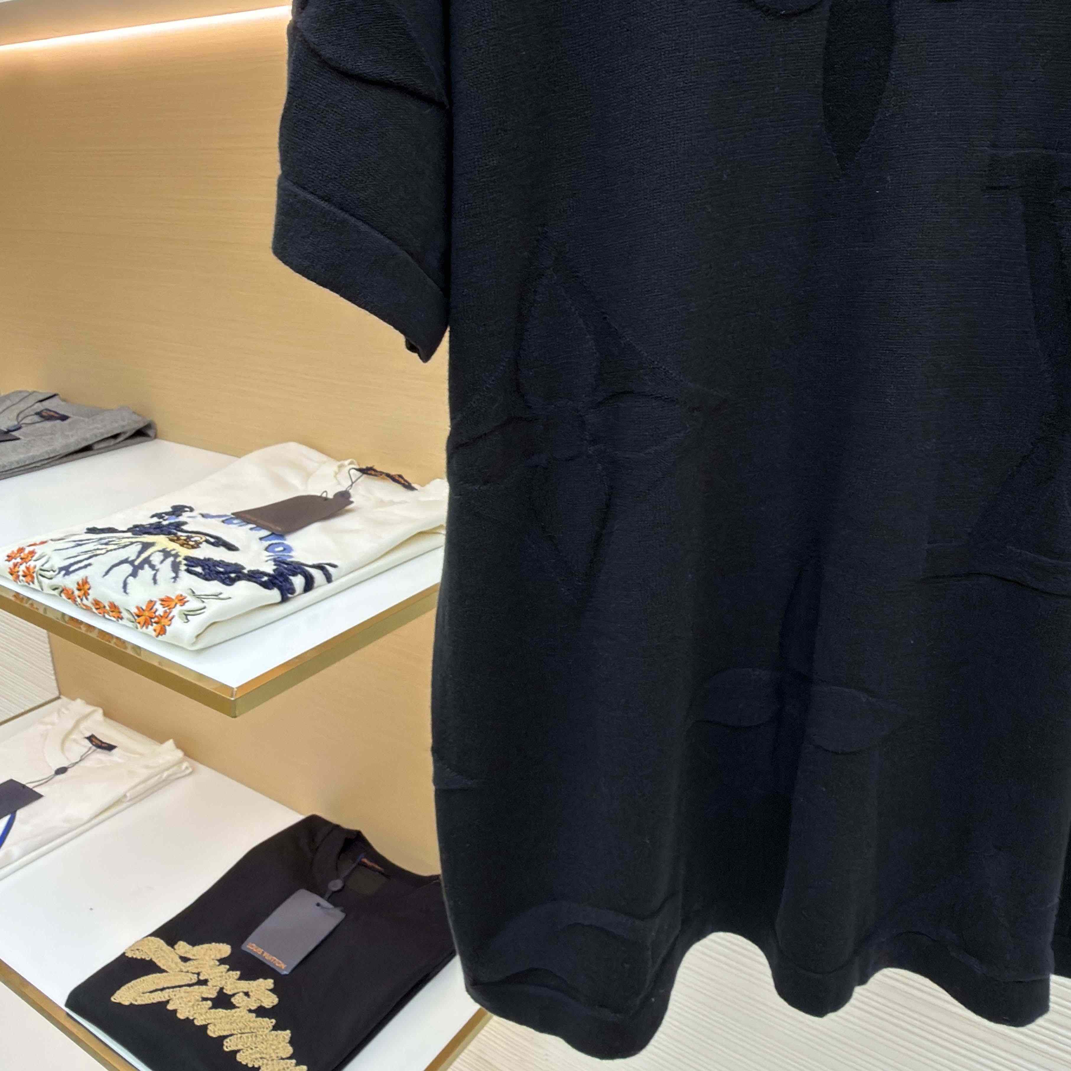 Louis Vuitton Monogram Short-Sleeved Cotton Crewneck    - DesignerGu