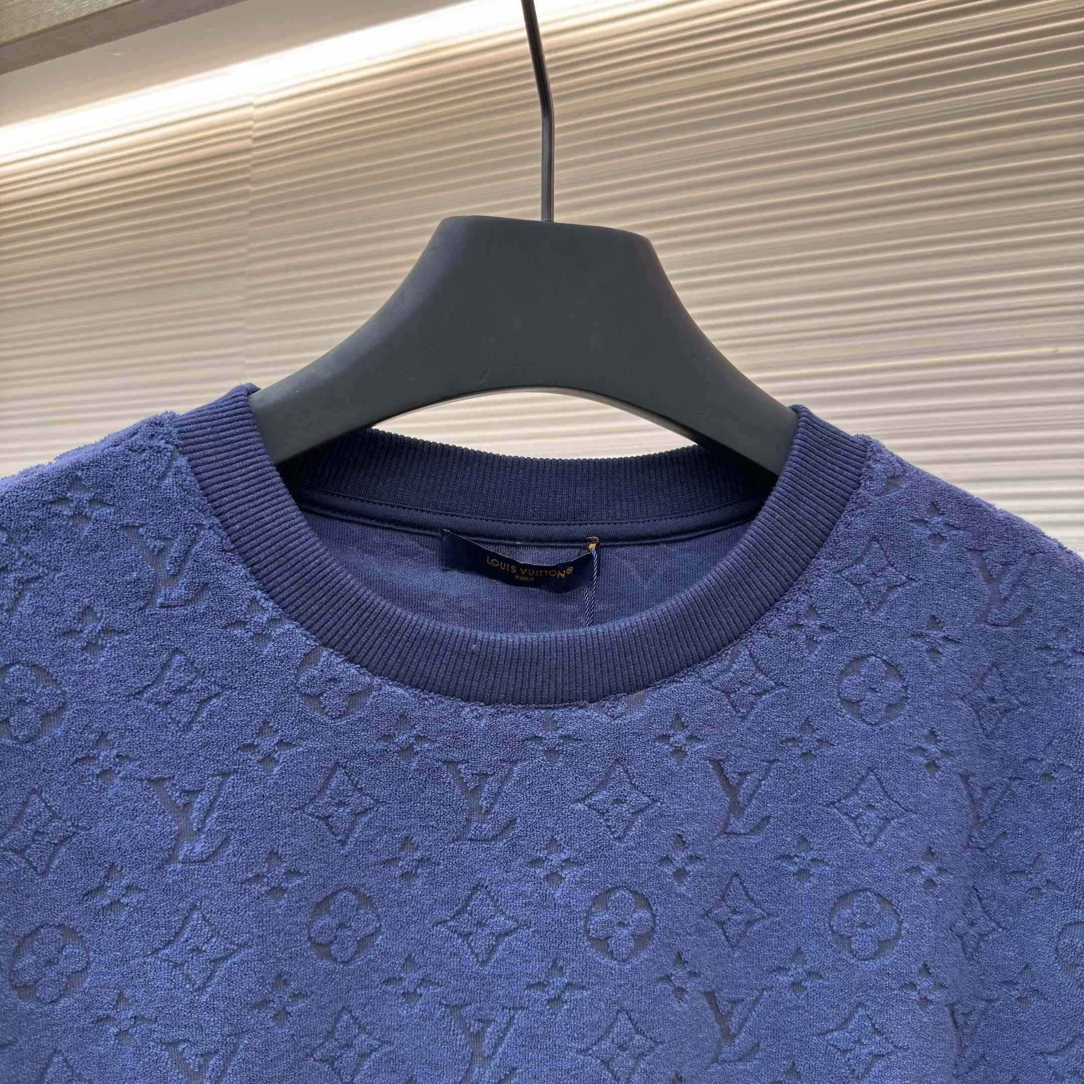 Louis Vuitton Monogram Fil Coupe T-shirt    1AIWEZ - DesignerGu