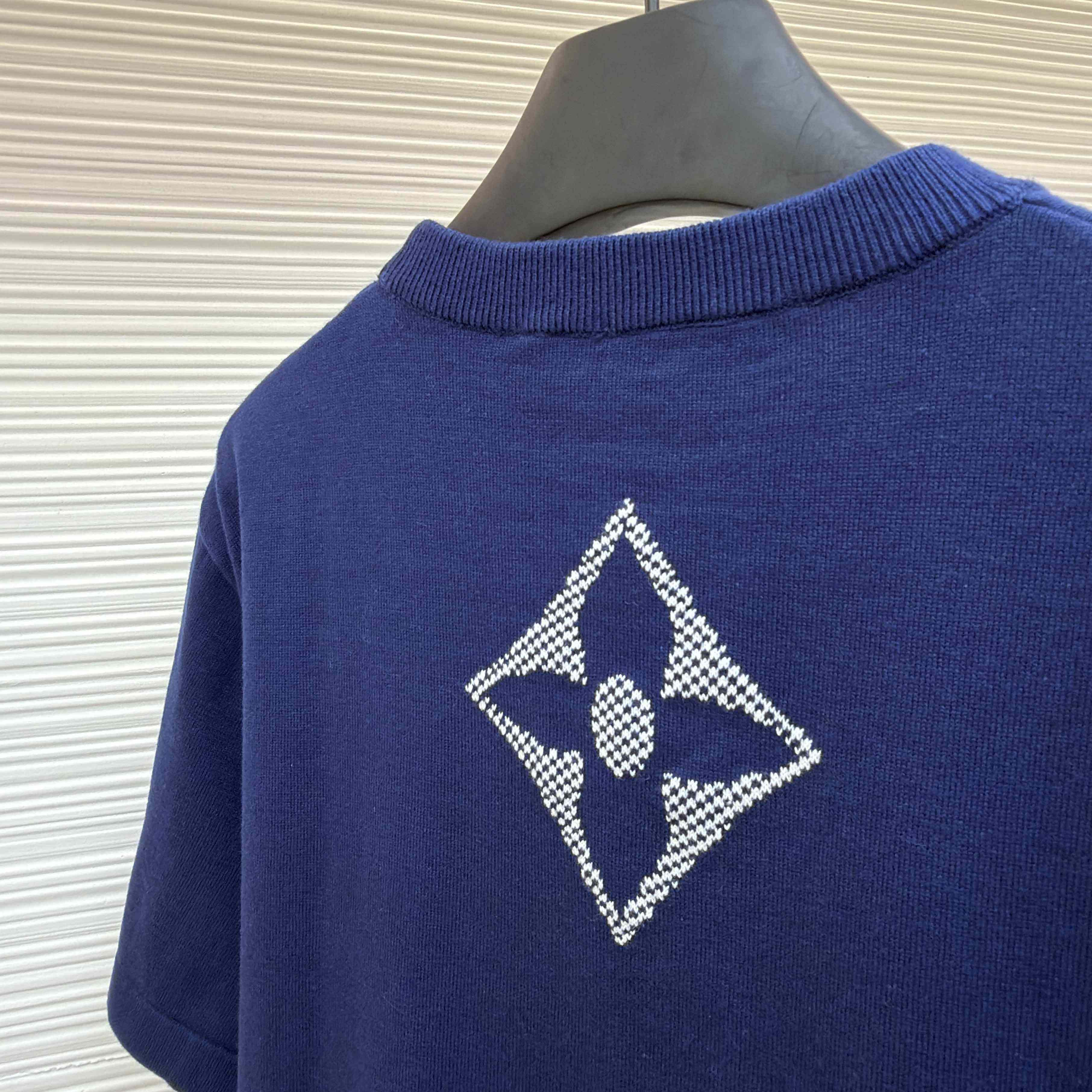 Louis Vuitton Monogram Short-Sleeved Knitted Crewneck    1AJBWC - DesignerGu