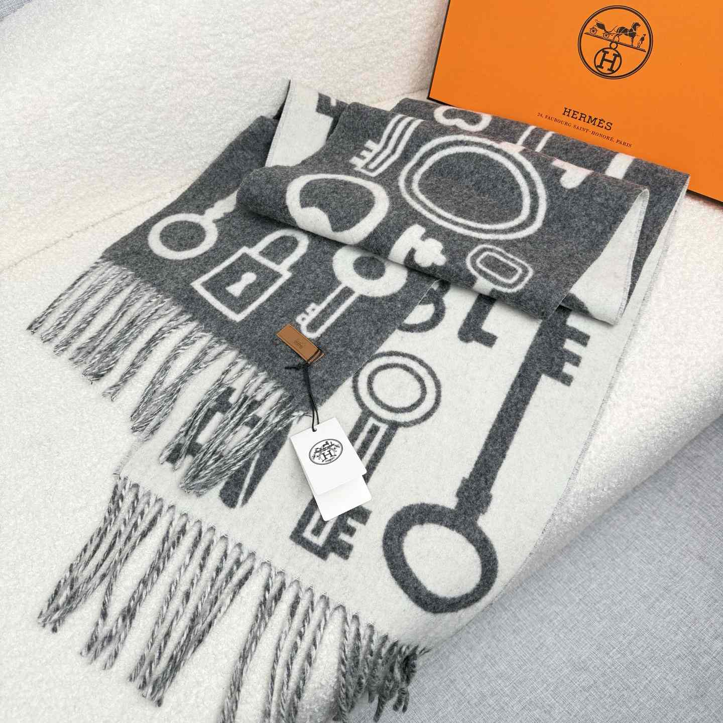 Hermes Casaque Porte-Clefs Scarf - DesignerGu