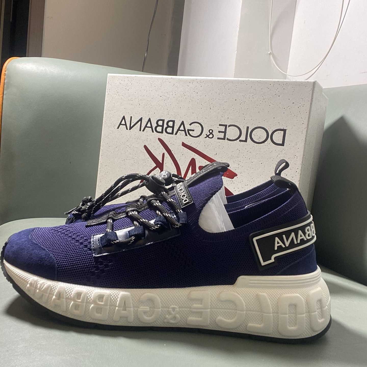 Dolce & Gabbana Lace-up Sneakers - DesignerGu