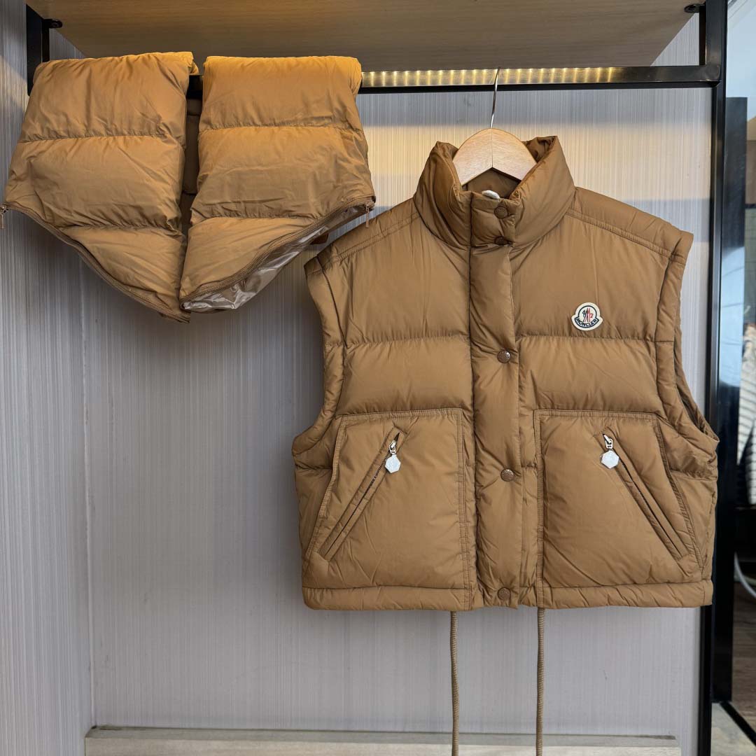 Moncler Selle 2-in-1 Short Down Jacket - DesignerGu