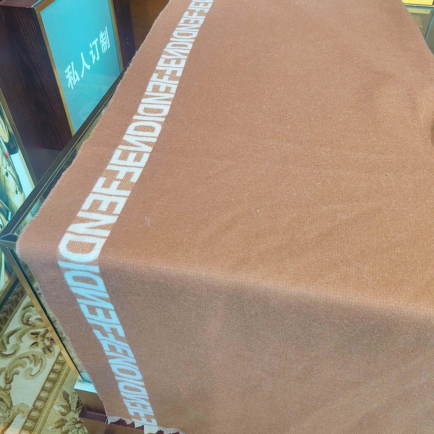 Fendi Poncho - DesignerGu