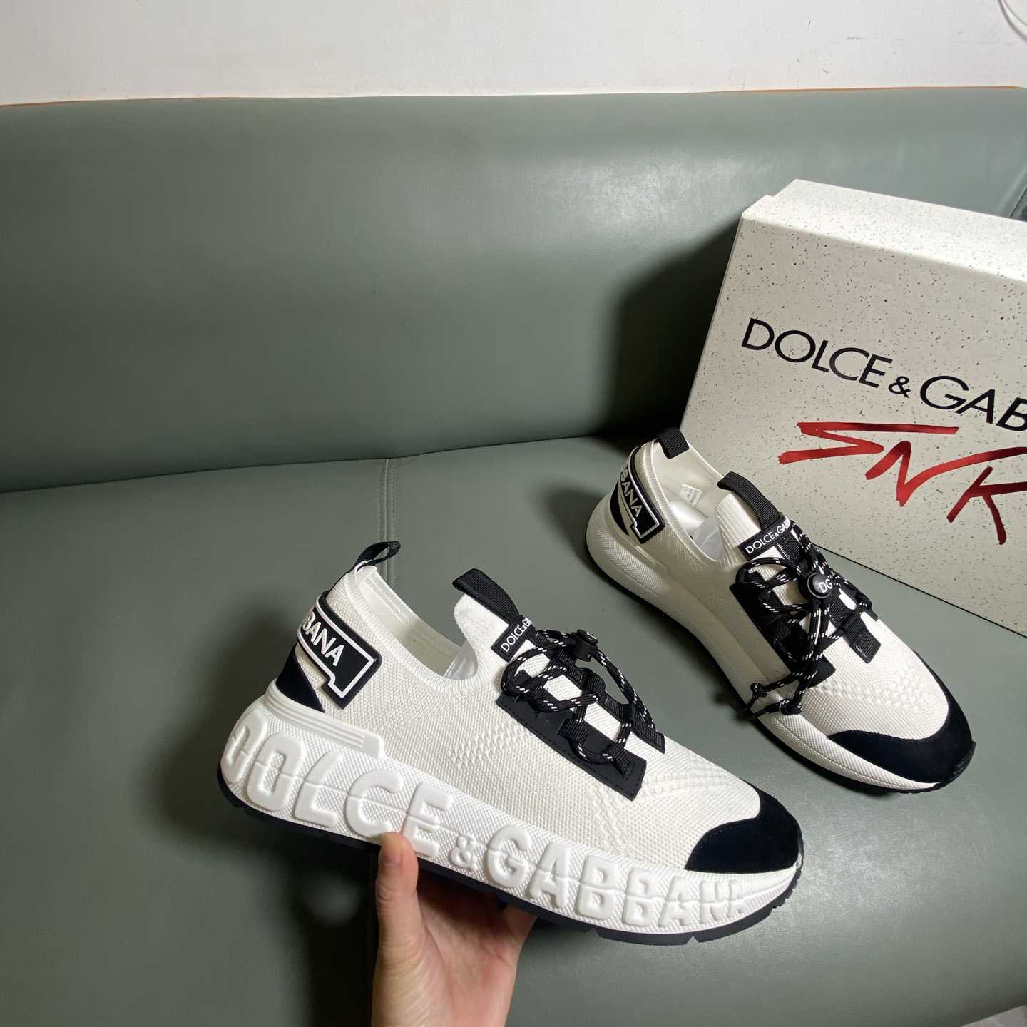 Dolce & Gabbana Lace-up Sneakers Dolce & Gabbana Lace-up Sneakers - DesignerGu
