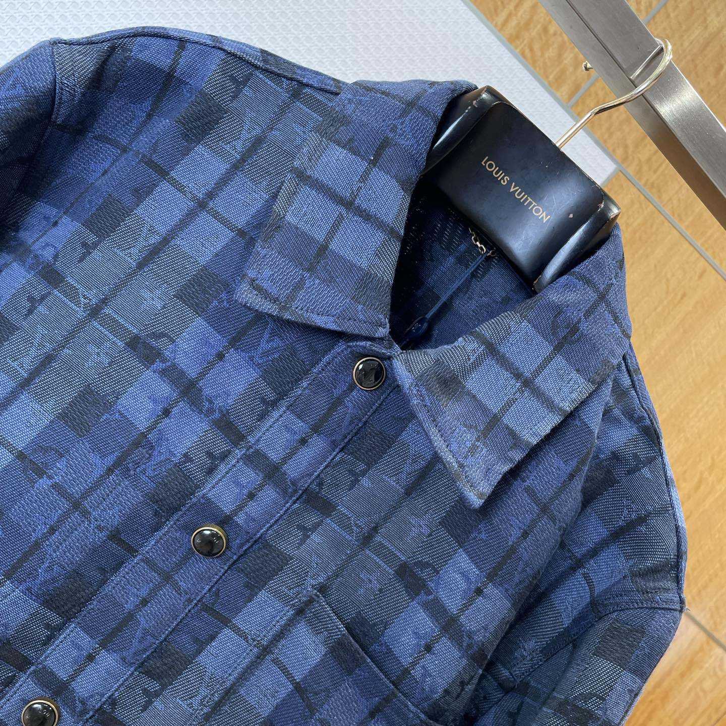 Louis Vuitton Monogram Tartan Denim Overshirt   1AIK94 - DesignerGu