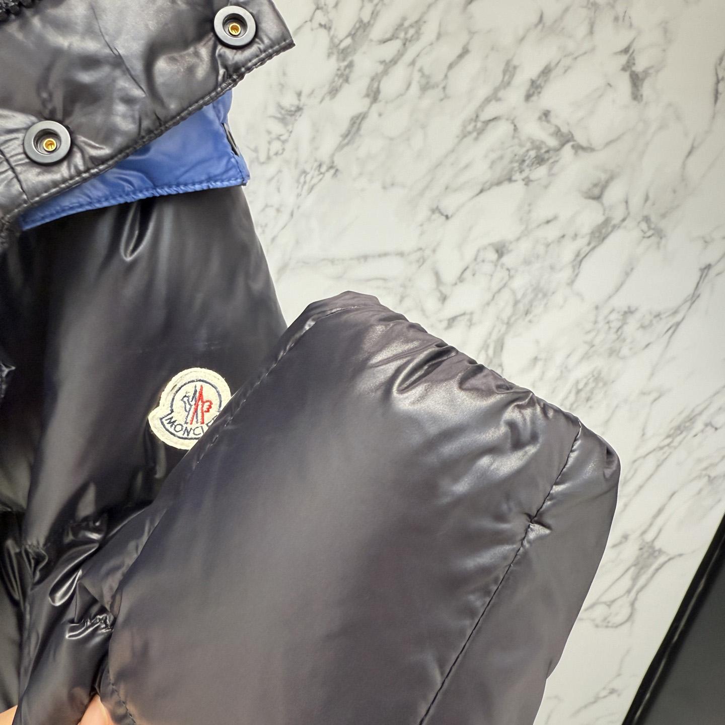 Moncler Hooded Long Down Jacket - DesignerGu