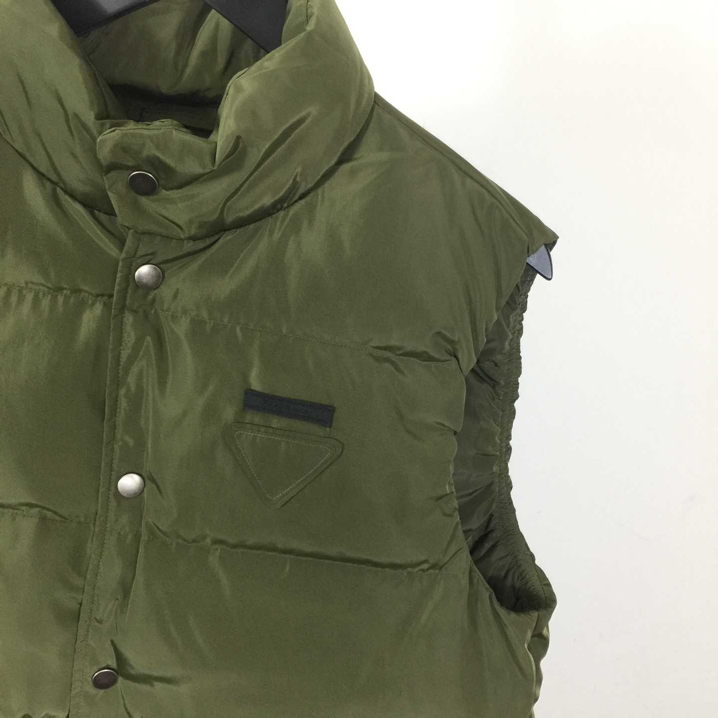 Prada Re-Nylon Puffer Vest - DesignerGu