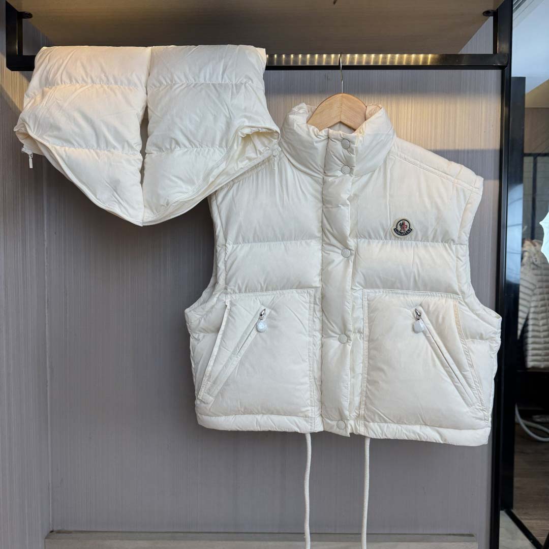 Moncler Selle 2-in-1 Short Down Jacket - DesignerGu