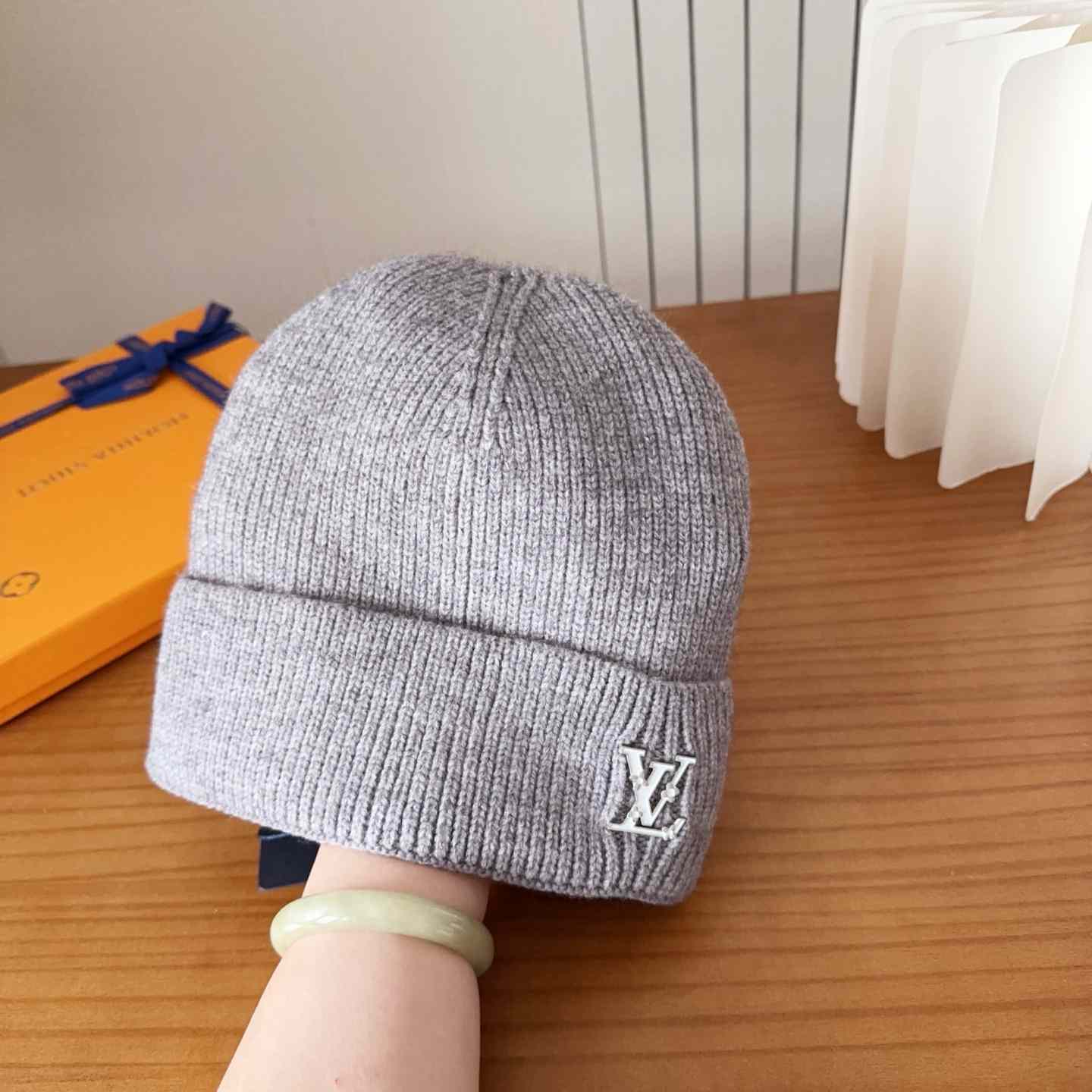 Louis Vuitton Beanie    - DesignerGu