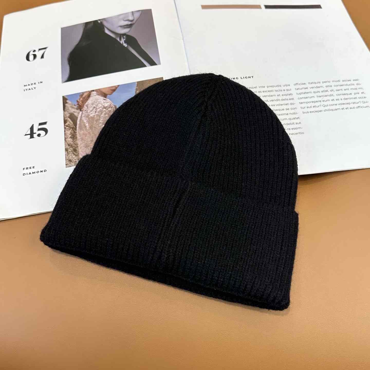 Louis Vuitton Beanie    - DesignerGu