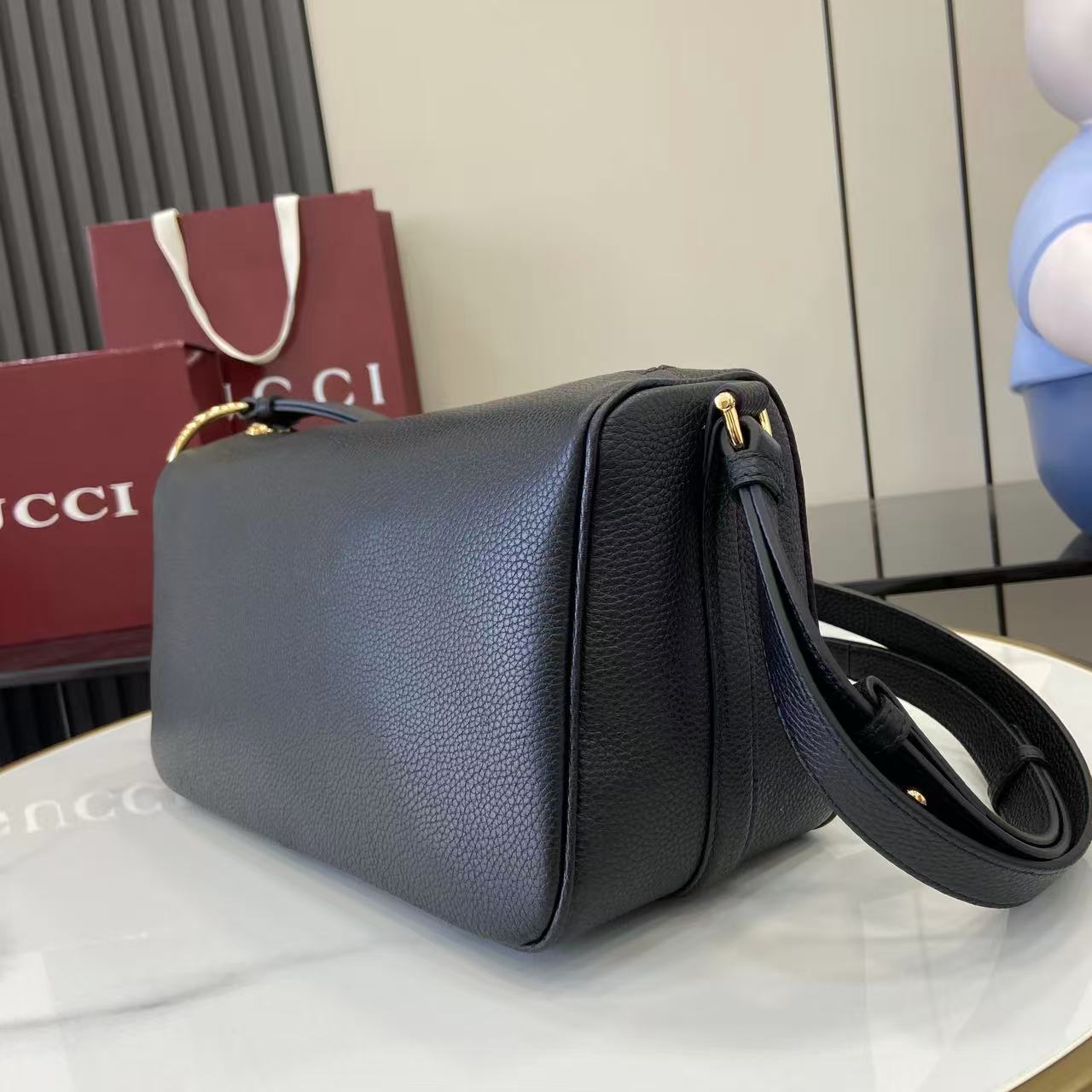 Gucci Half Horsebit Medium Shoulder Bag - DesignerGu