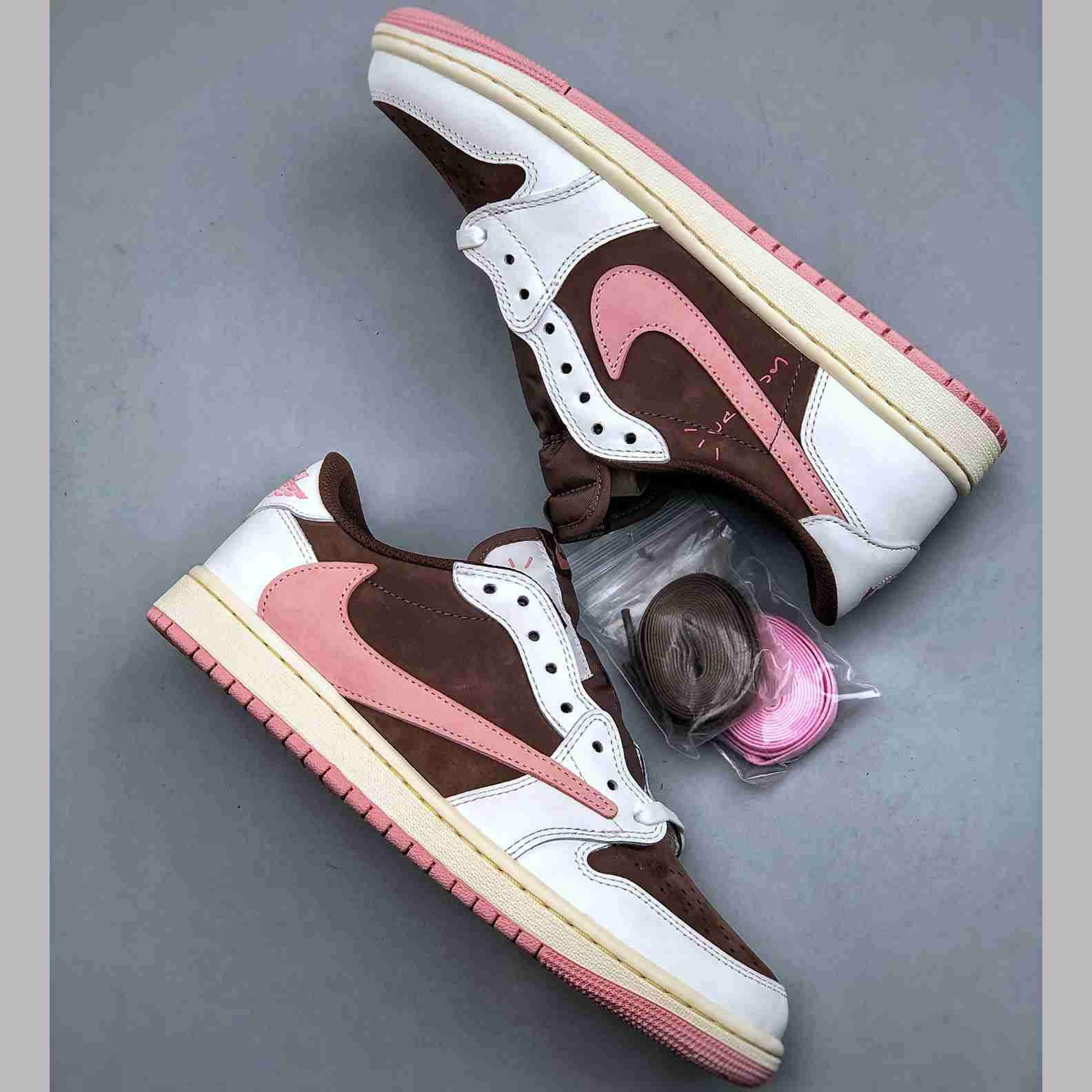 Travis Scott x Air Jordan 1 Low OG “Pink Reverse Swoosh” – Style Code DZ4137-206 - DesignerGu