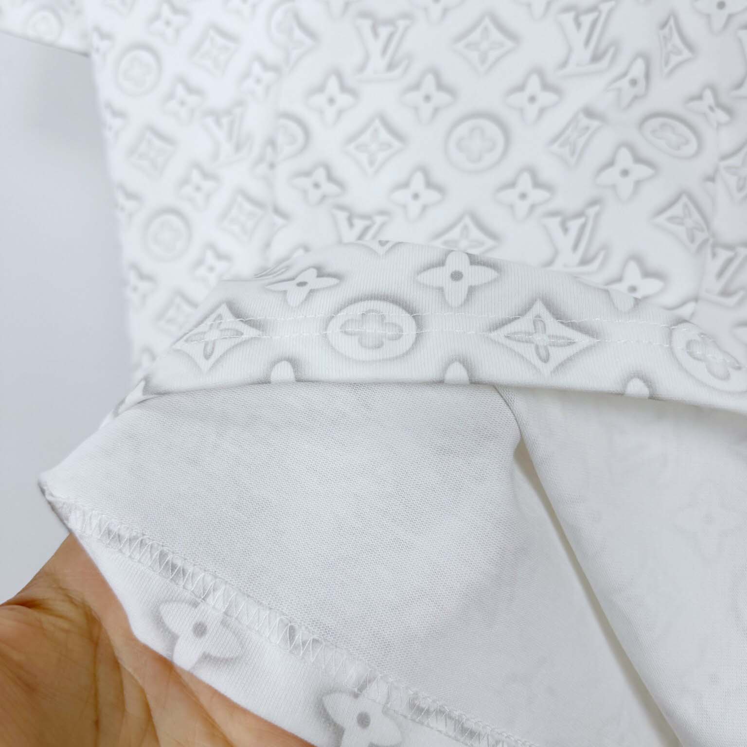 Louis Vuitton Monogram T-Shirt - DesignerGu