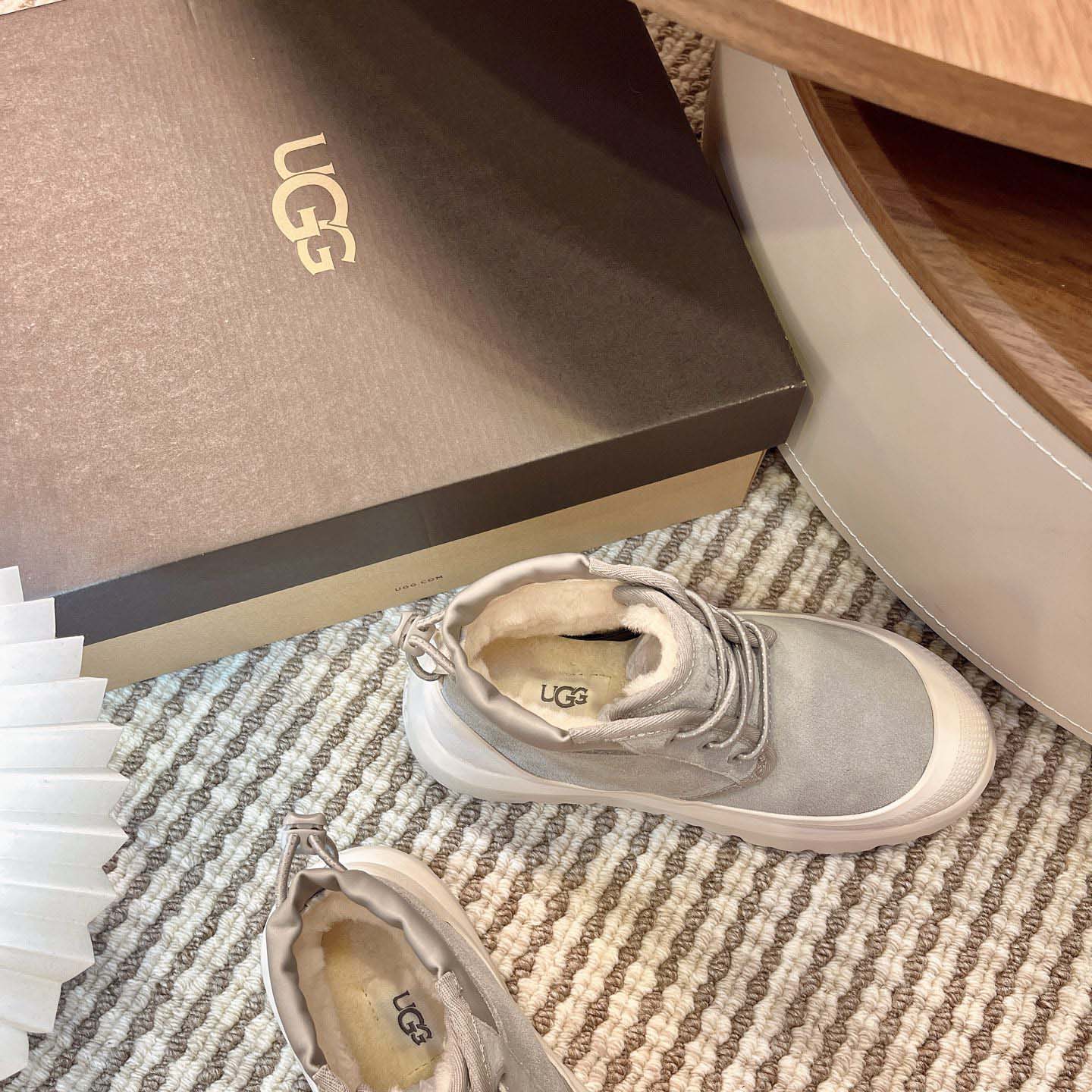 UGG Neumel Weather Hybrid Chukka - DesignerGu