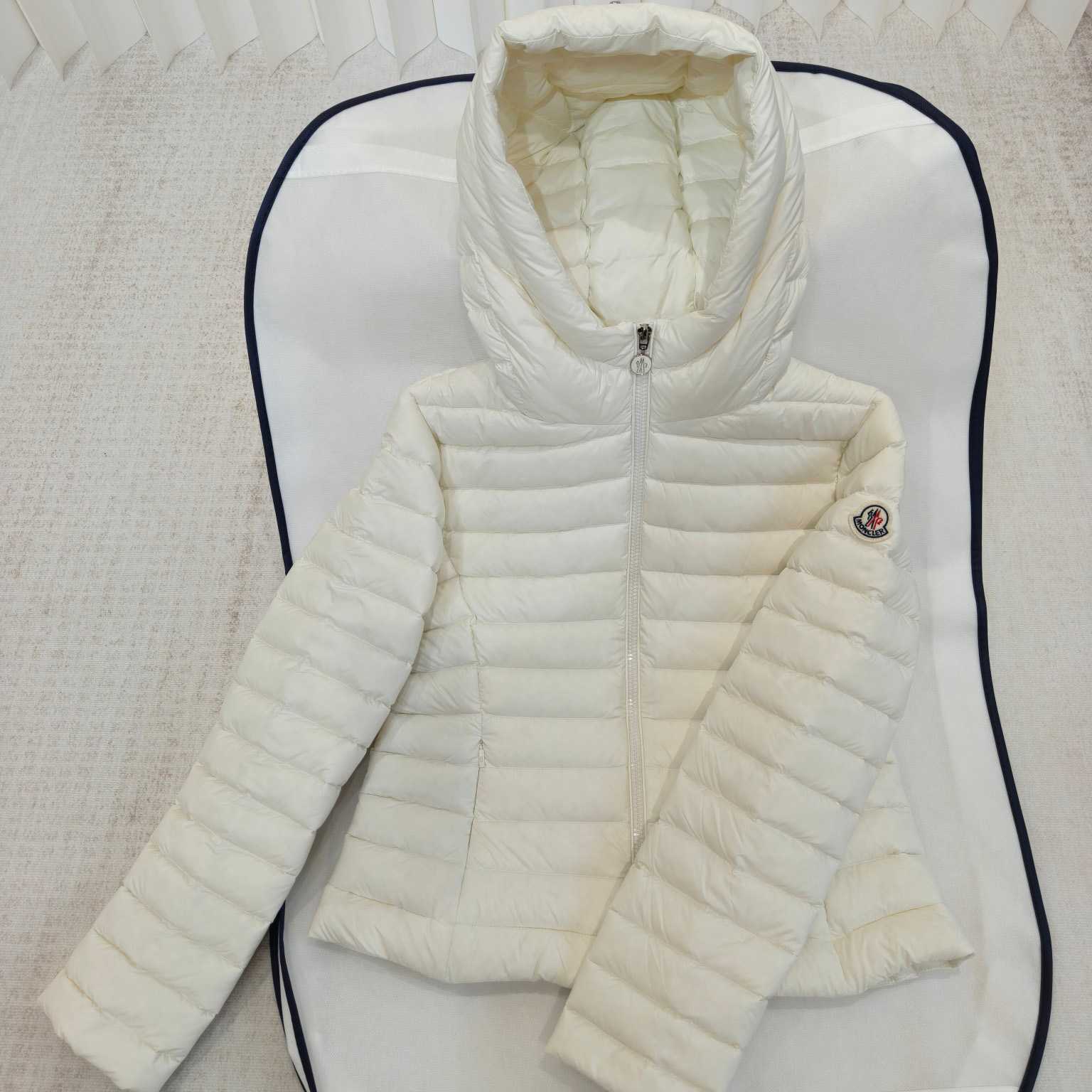 Moncler Ige Hooded Short Down Jacket - DesignerGu
