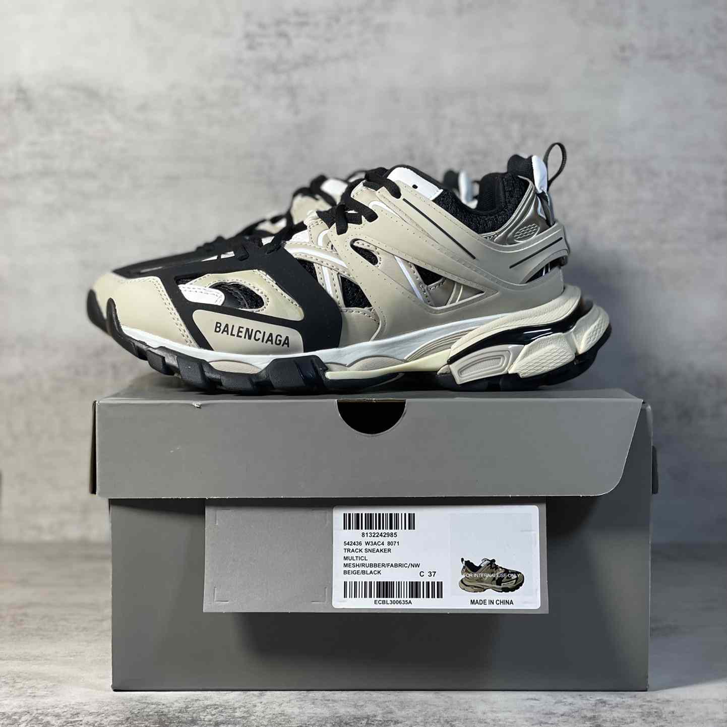Balenciaga Track Sneaker In Beige And Black Mesh And Nylon - DesignerGu