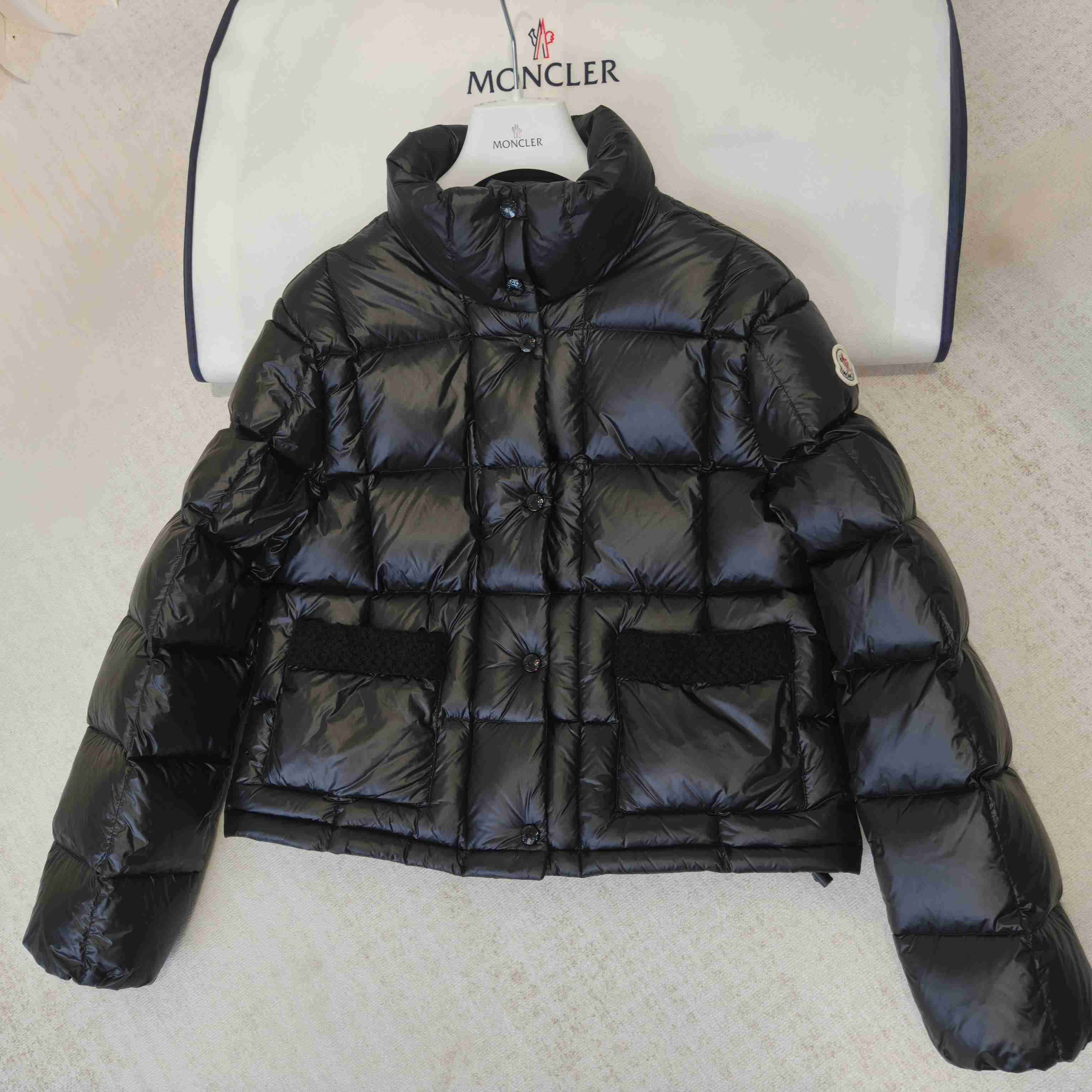 Moncler Jarcieu Braided Trim Short Down Jacket  - DesignerGu