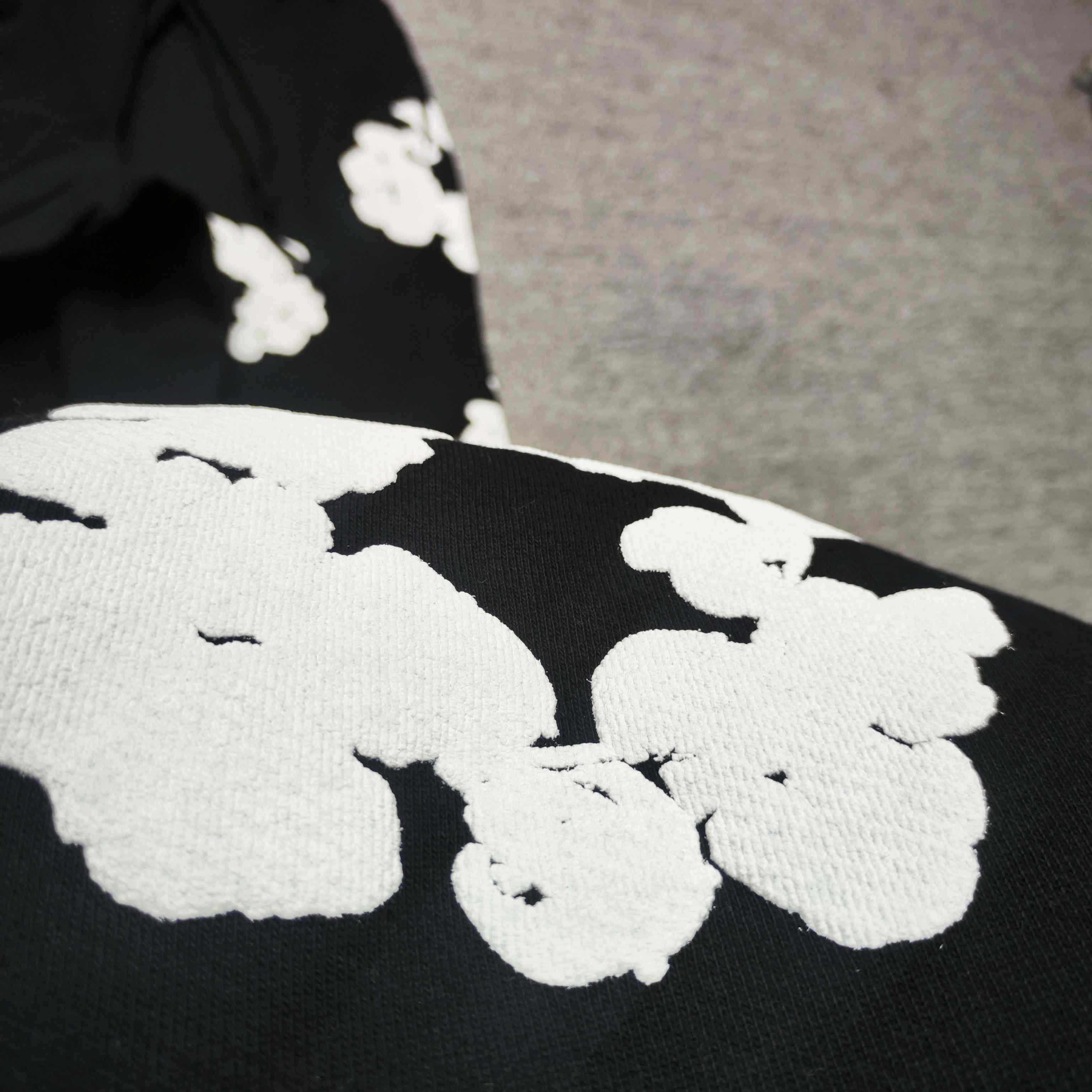 Denim Tears Sweatpants - DesignerGu