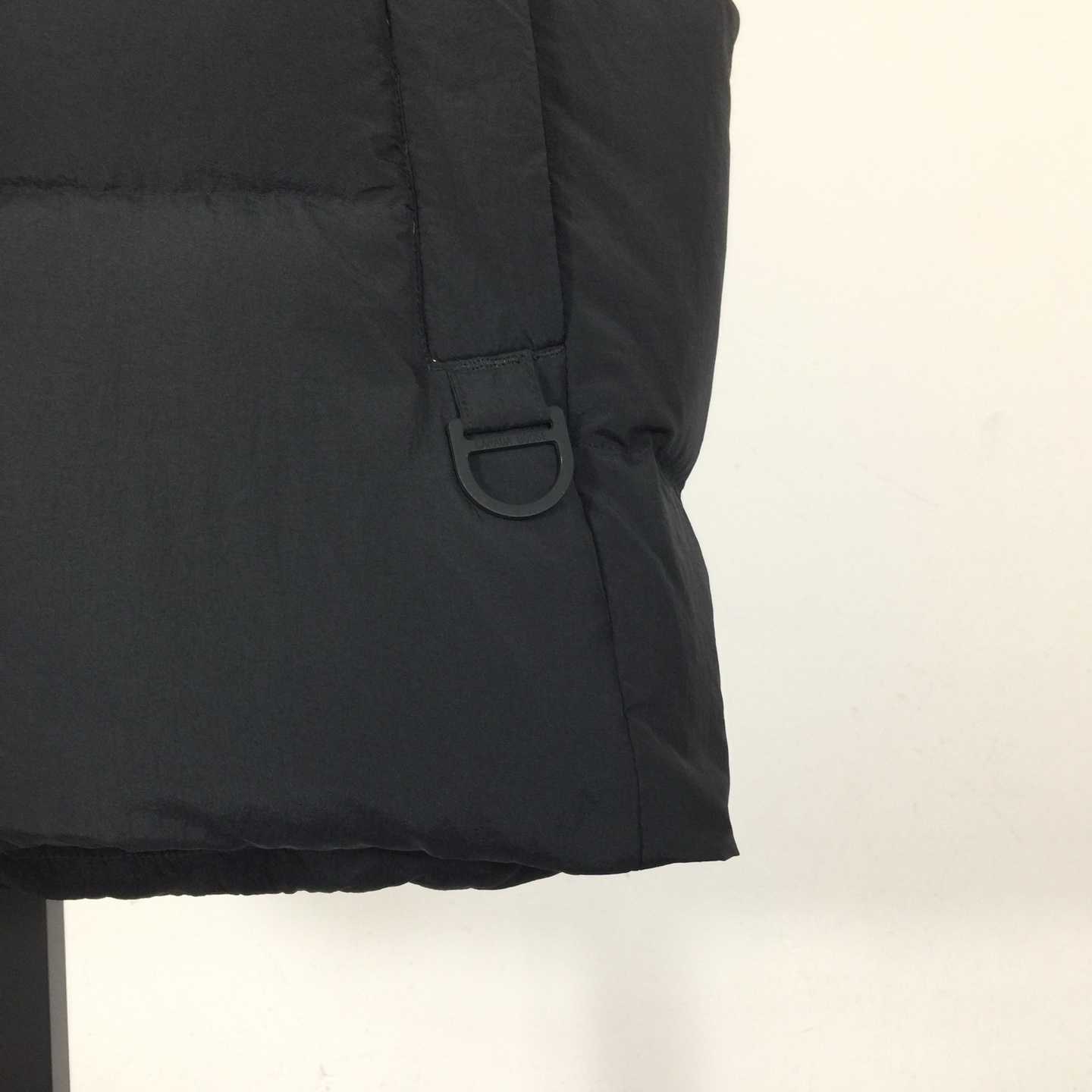 Canada Goose Junction Puffer Vest  - DesignerGu