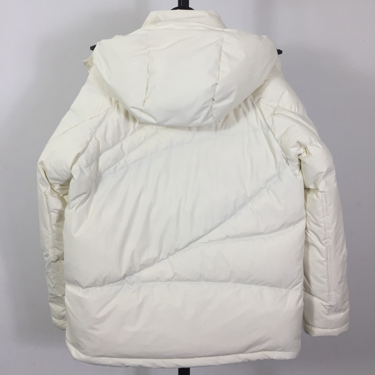 Moncler Short Down Jacket - DesignerGu