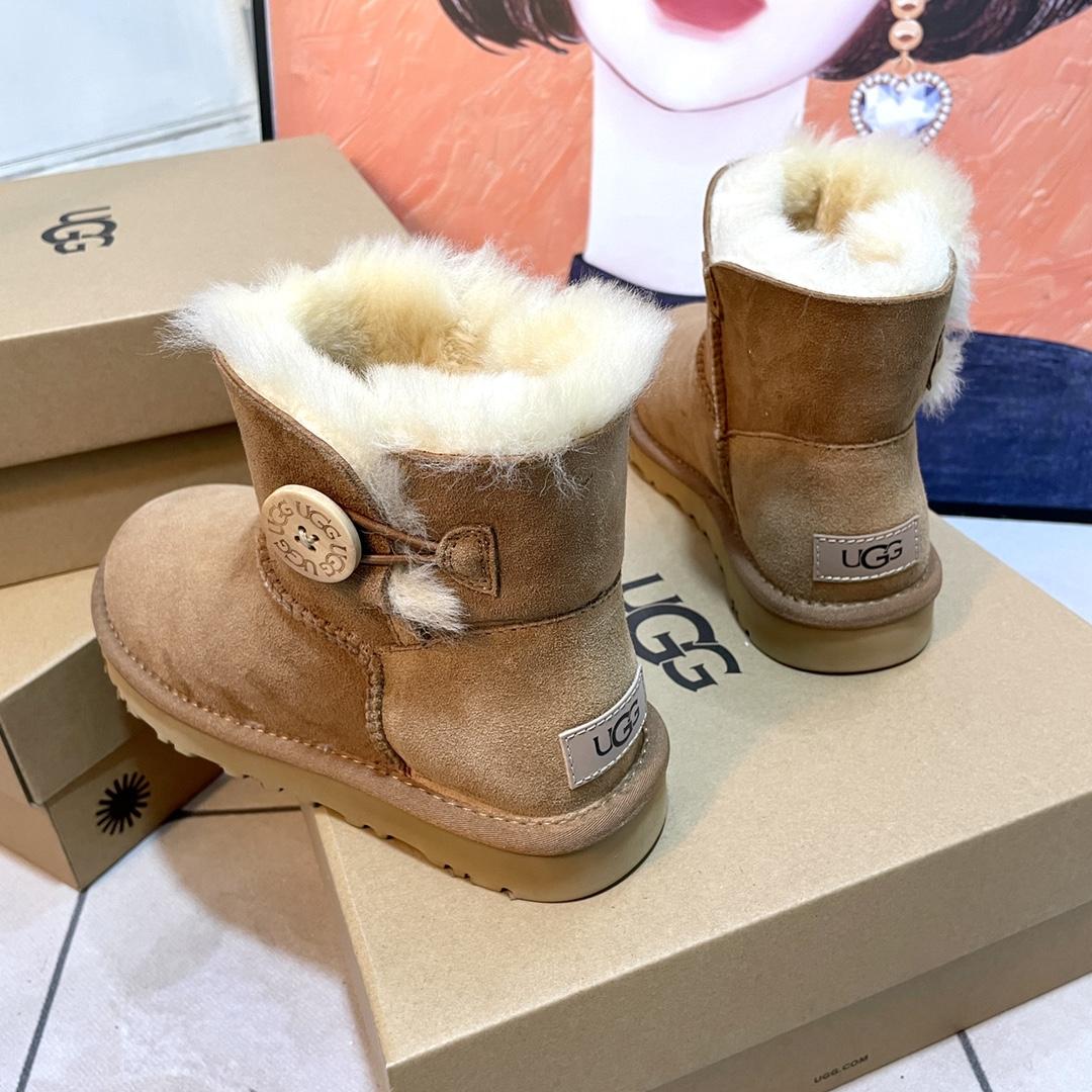 Ugg Boots - DesignerGu
