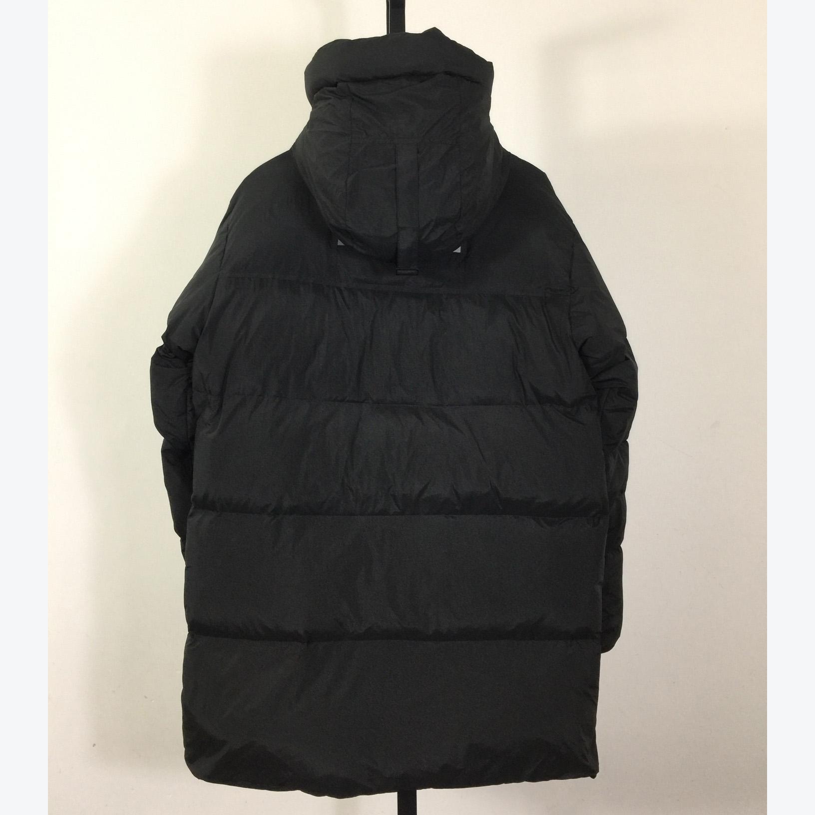 Canada Goose Long Down Jacket - DesignerGu