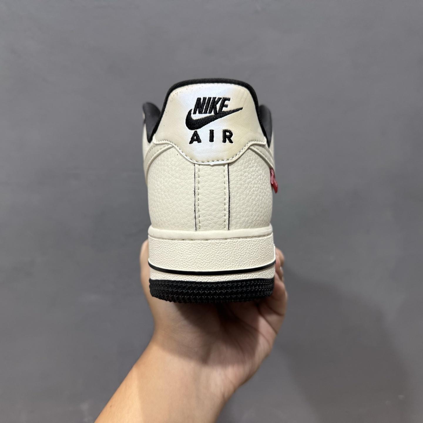 Supreme x Nike Air Force 1 ’07 Low “Sail / Black Trim” – XX3168-220 - DesignerGu