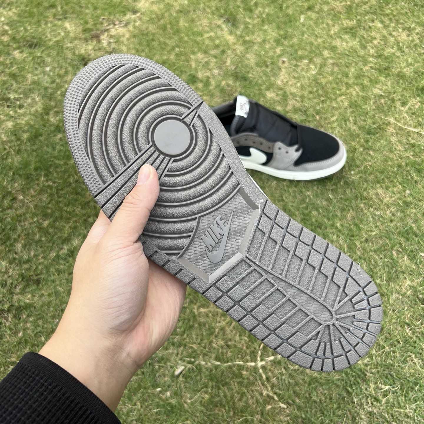 Travis Scott x Air Jordan 1 Low OG “Cactus Jack” Black/Grey Low-Top Sneaker DM7866-201 - DesignerGu