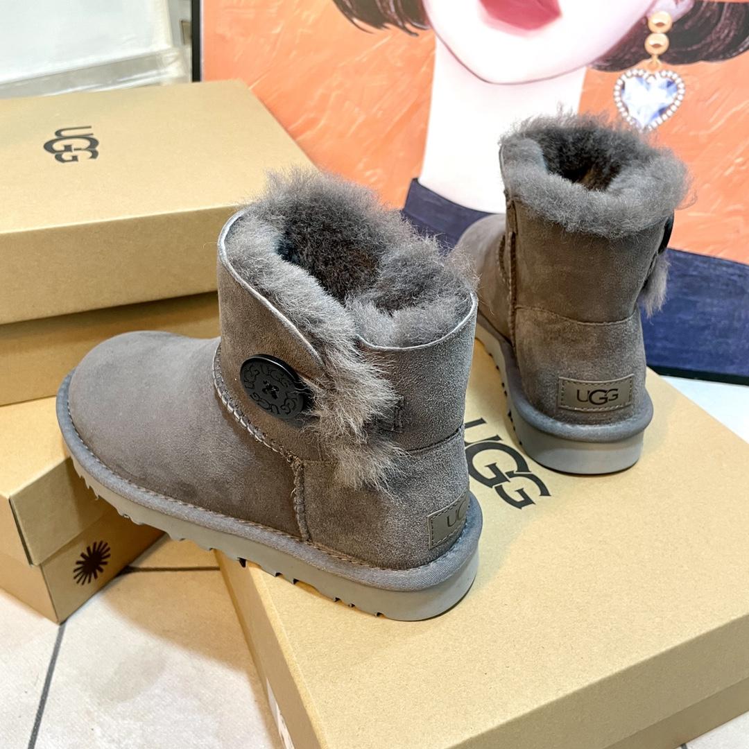 Ugg Boots - DesignerGu