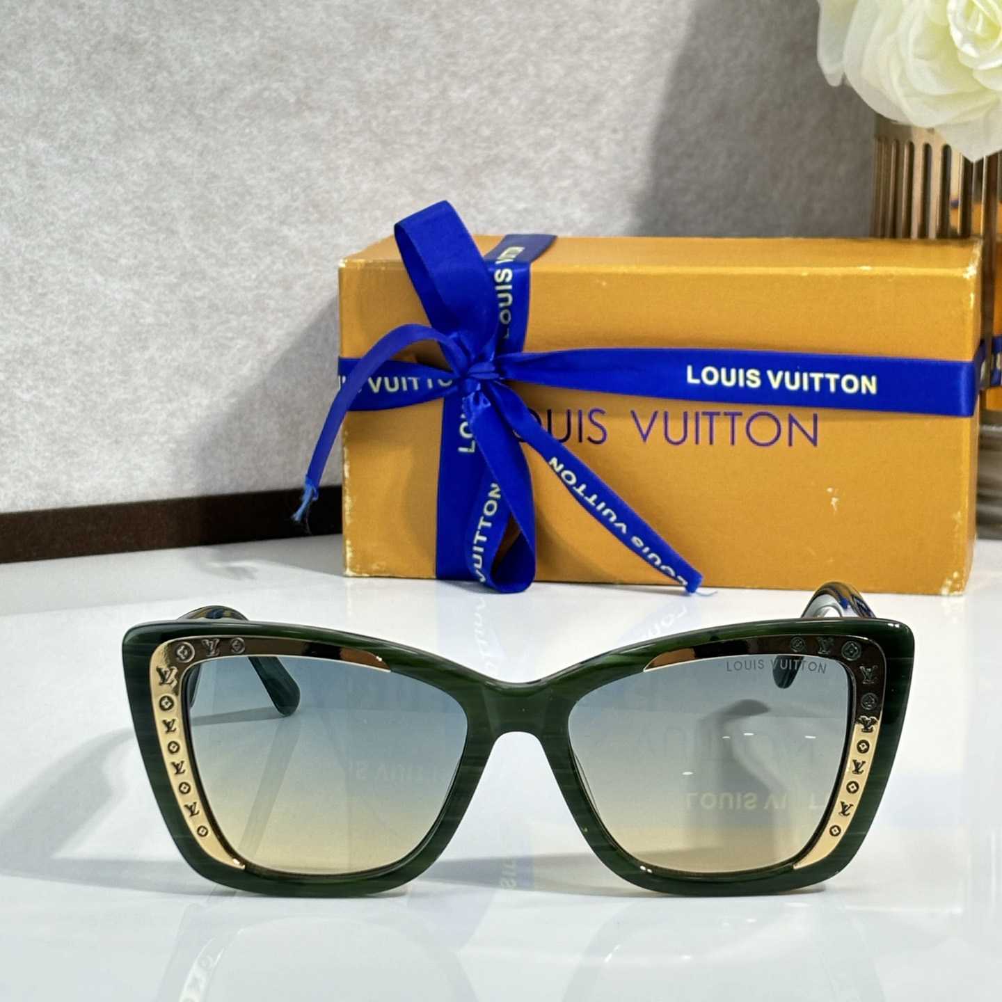 Louis Vuitton Z2007USunglasses    - DesignerGu