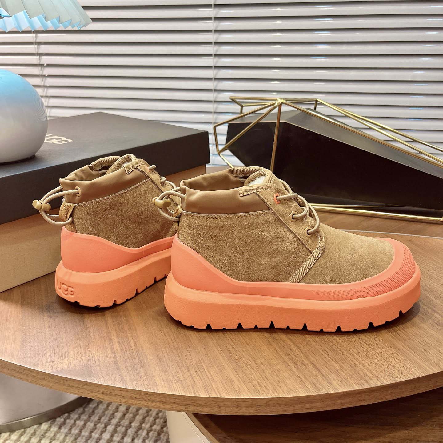 UGG Neumel Weather Hybrid Chukka - DesignerGu