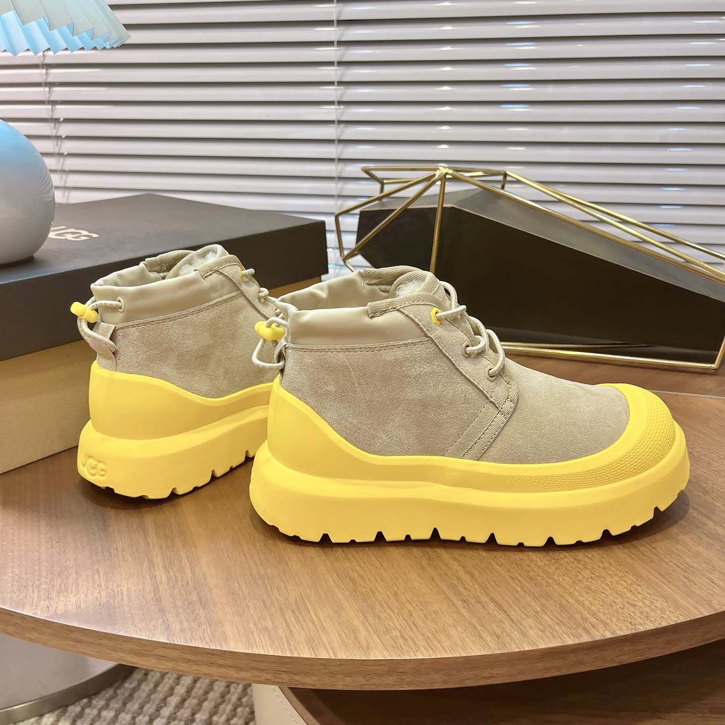 UGG Neumel Weather Hybrid Chukka - DesignerGu