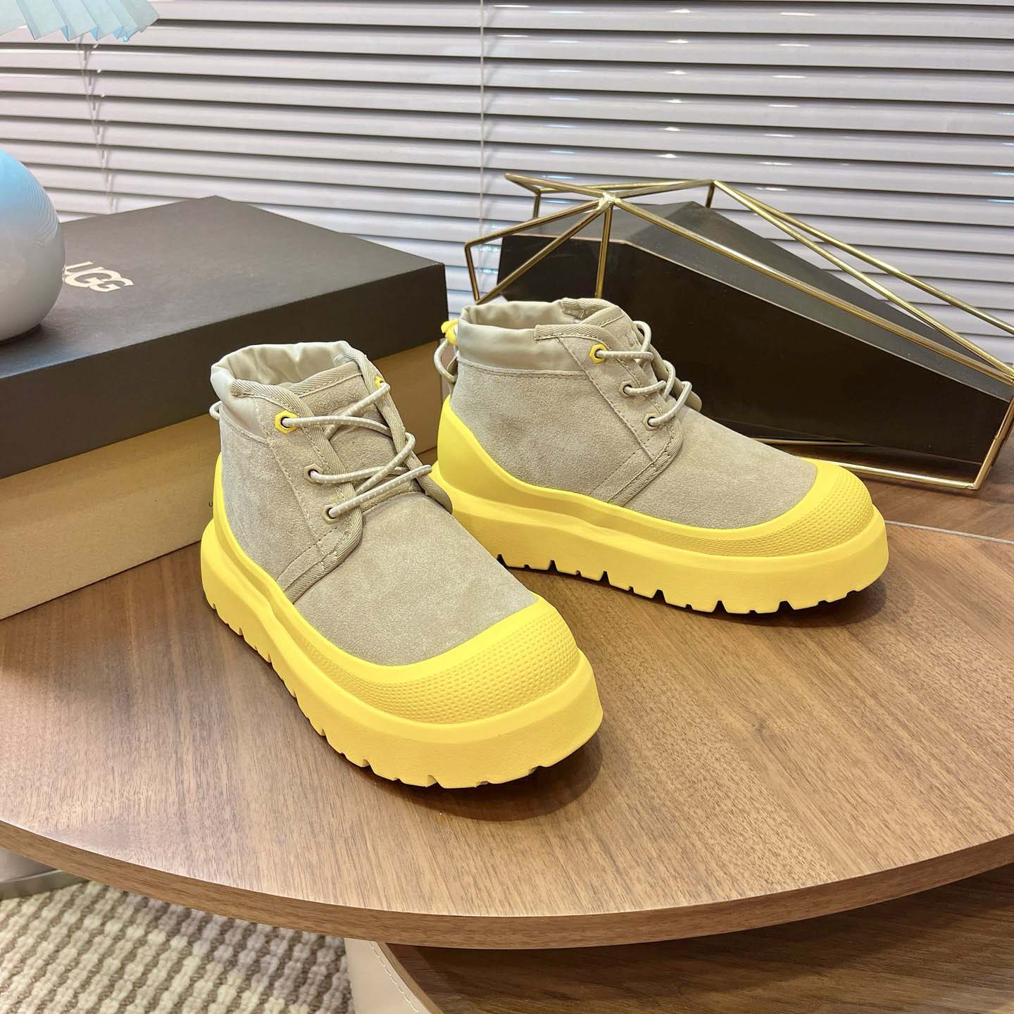 UGG Neumel Weather Hybrid Chukka - DesignerGu