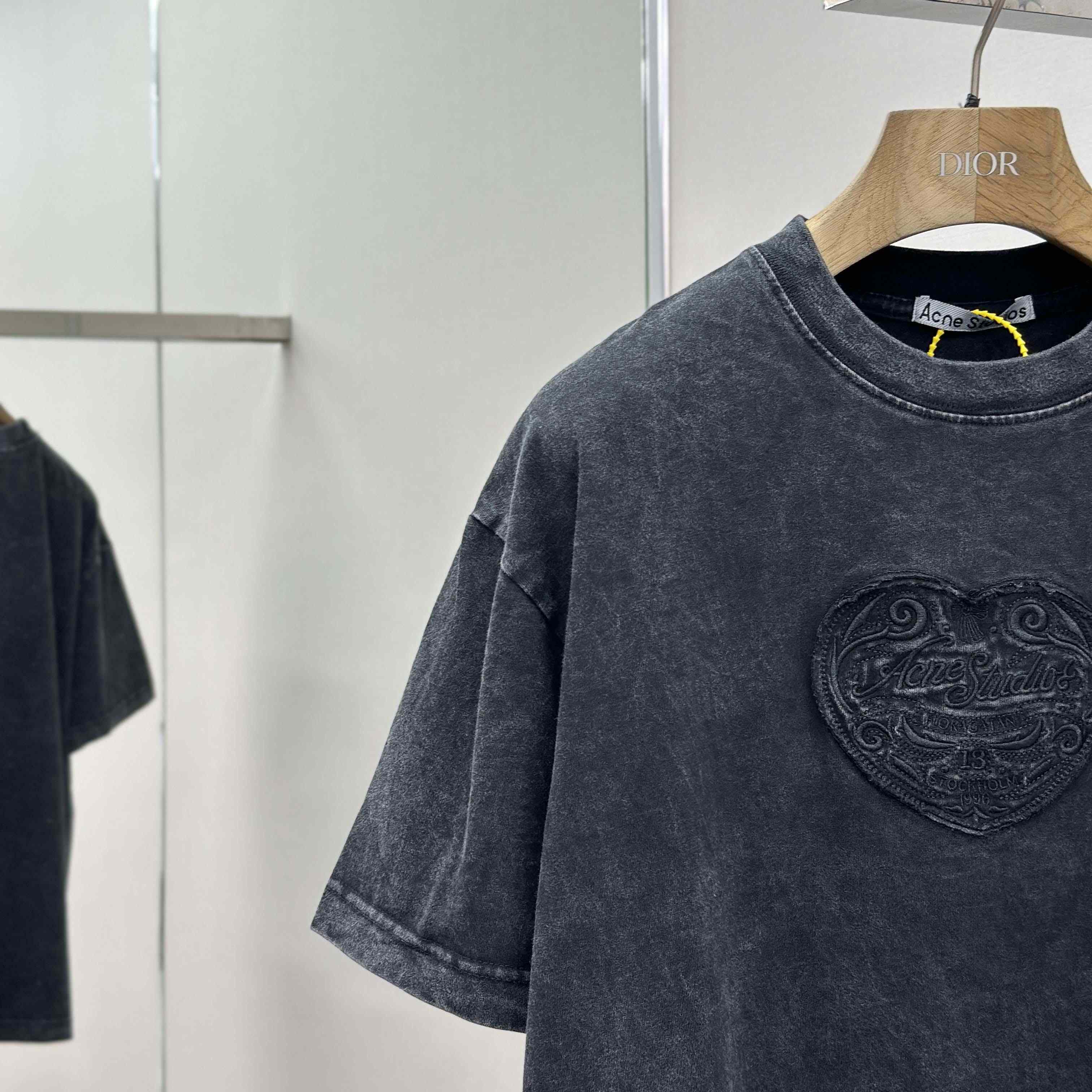 Acne Studios Logo T-shirt - Faded black - DesignerGu
