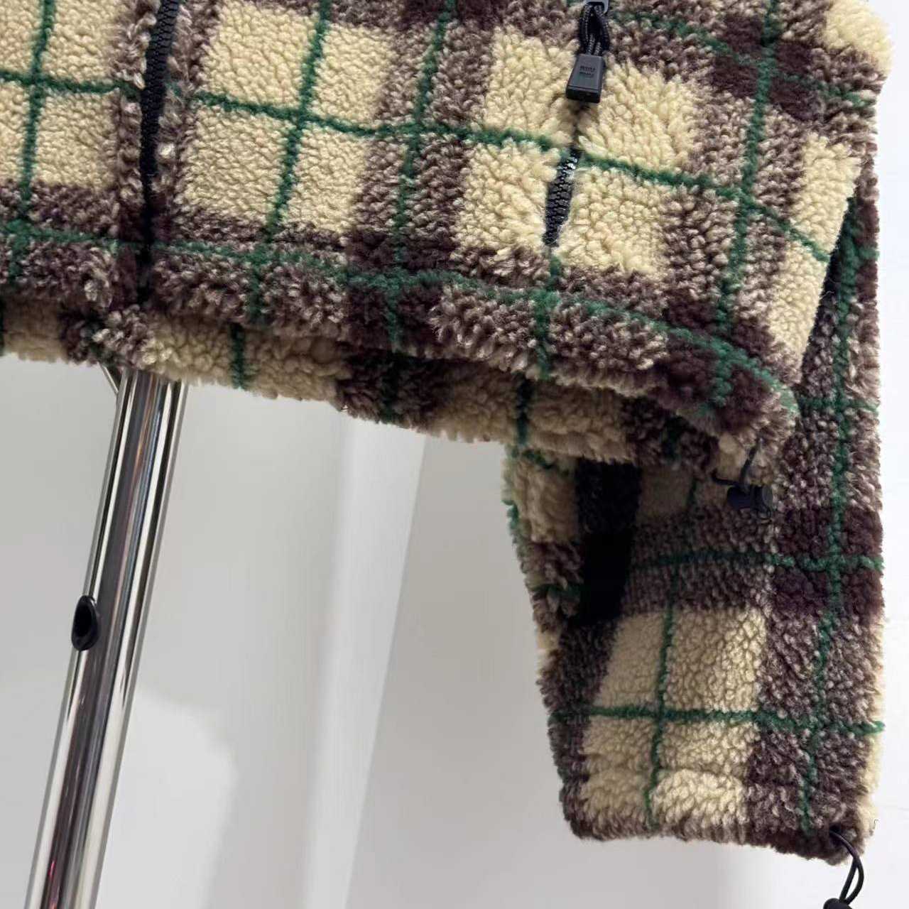 Gucci Checked Teddy Jacket With Zipper - DesignerGu
