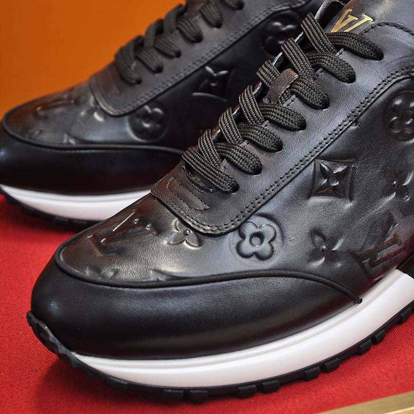 Louis Vuitton Sneaker        - DesignerGu
