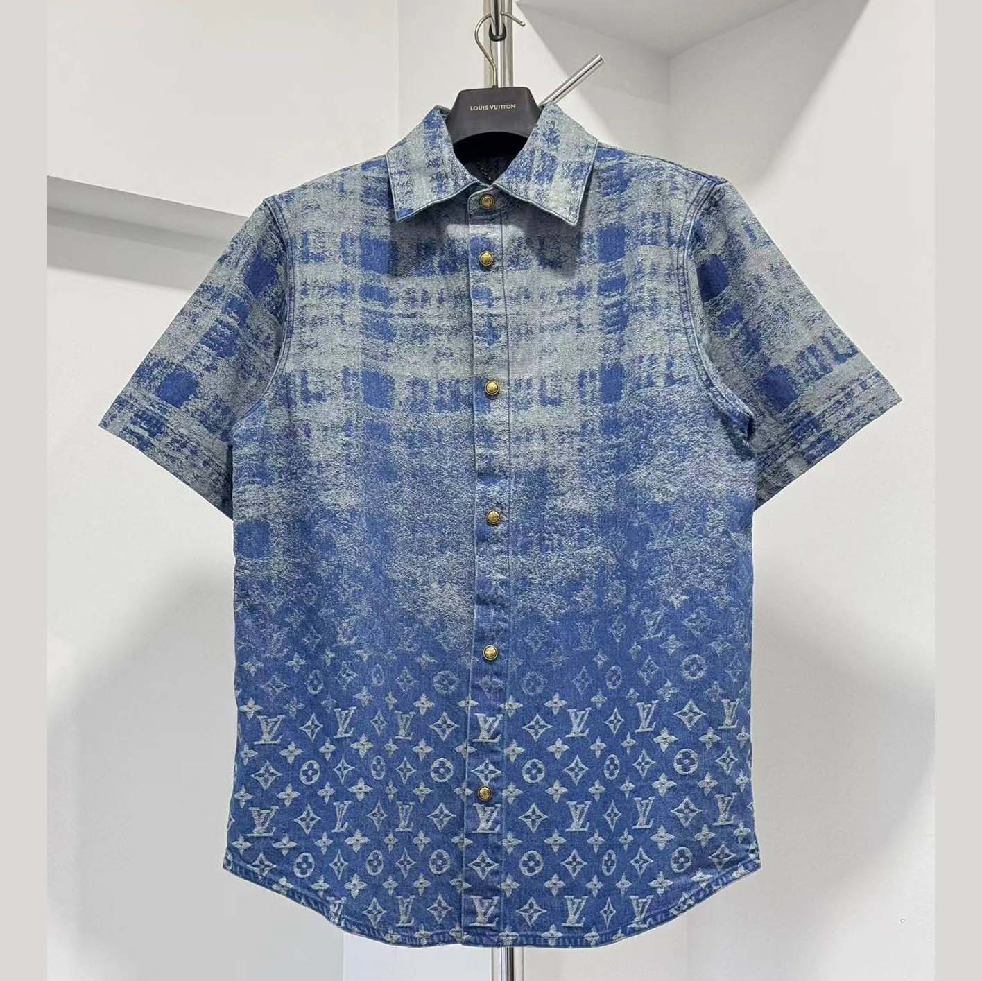 Louis Vuitton Denim Short-Sleeved Shirt - DesignerGu