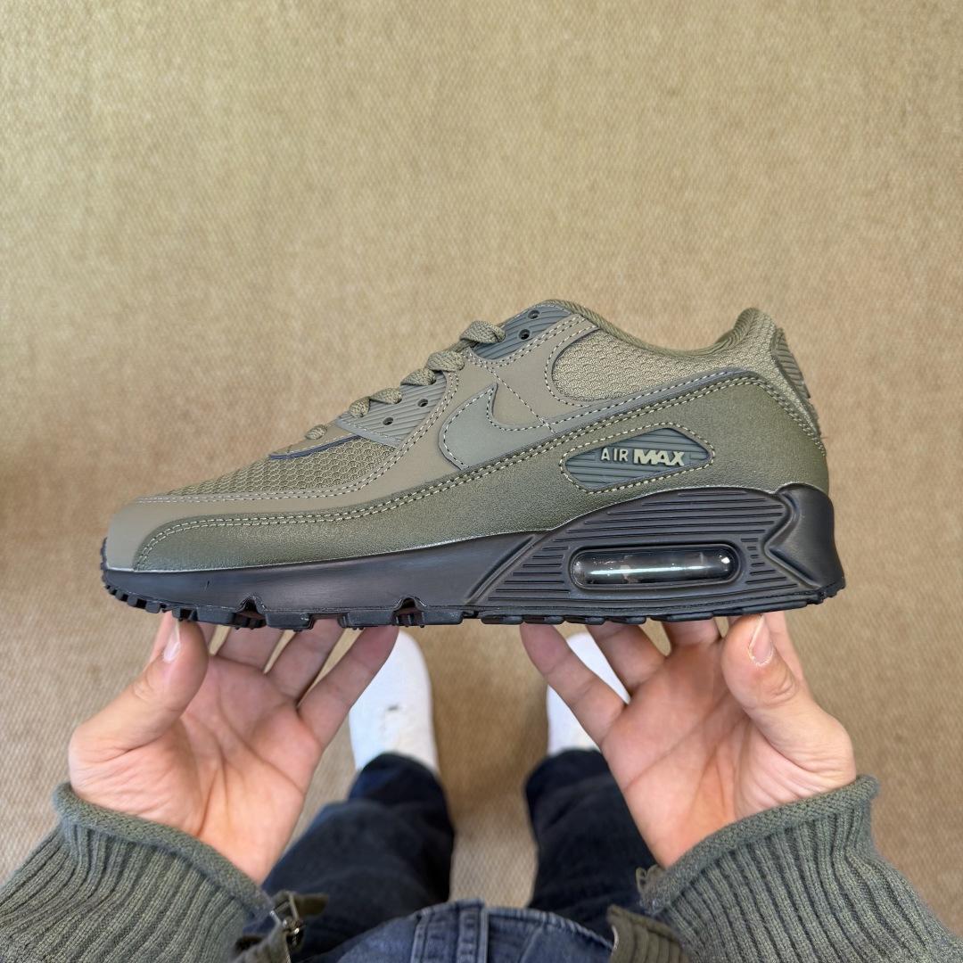 Nike Air Max 90 Sneakers    CN8490-001 - DesignerGu