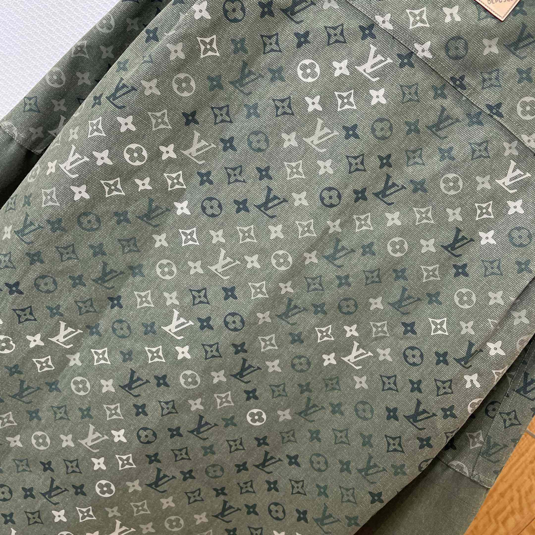 Louis Vuitton Monogram Workwear Overshirt  1AJC47 - DesignerGu