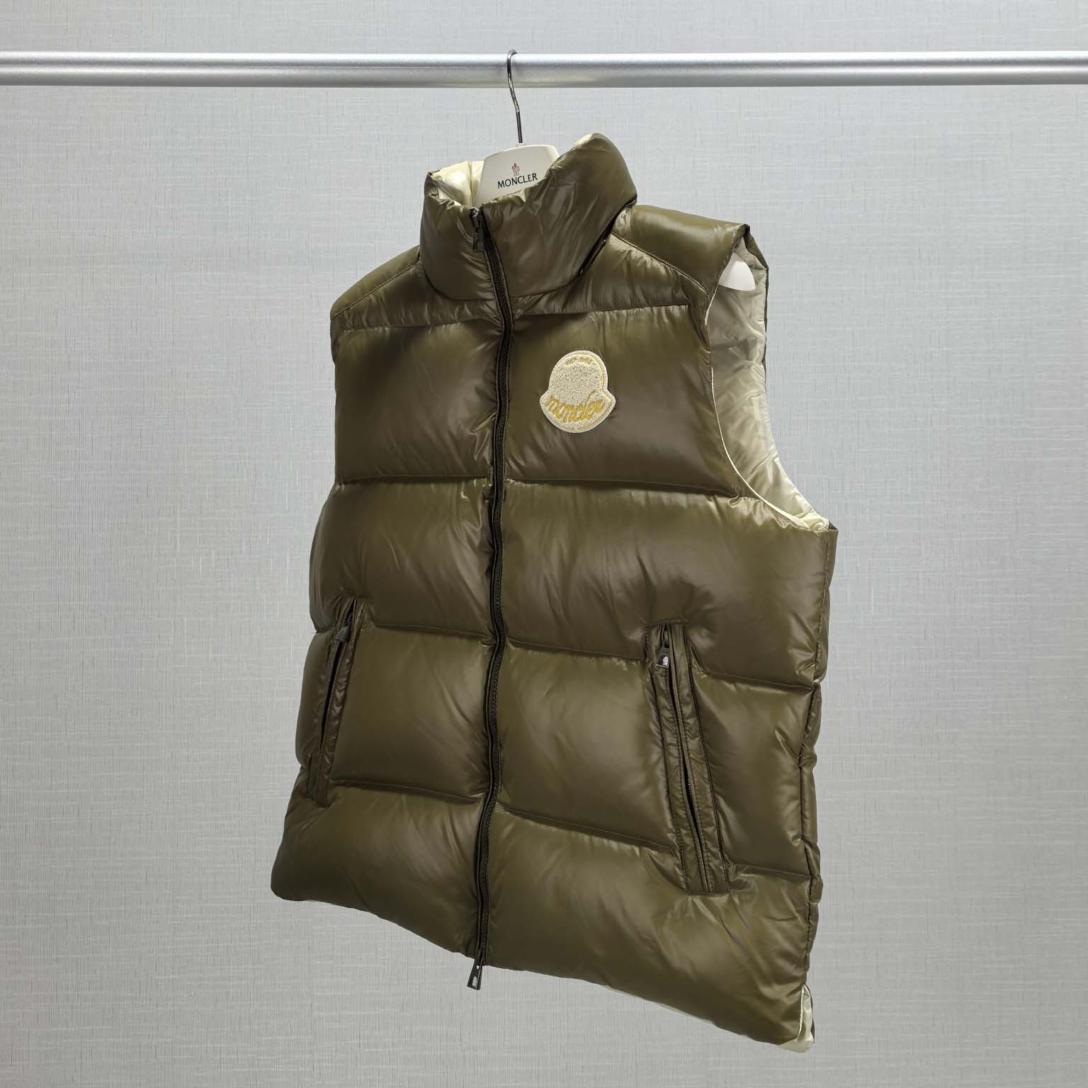 Moncler Lipsi Down Vest - DesignerGu