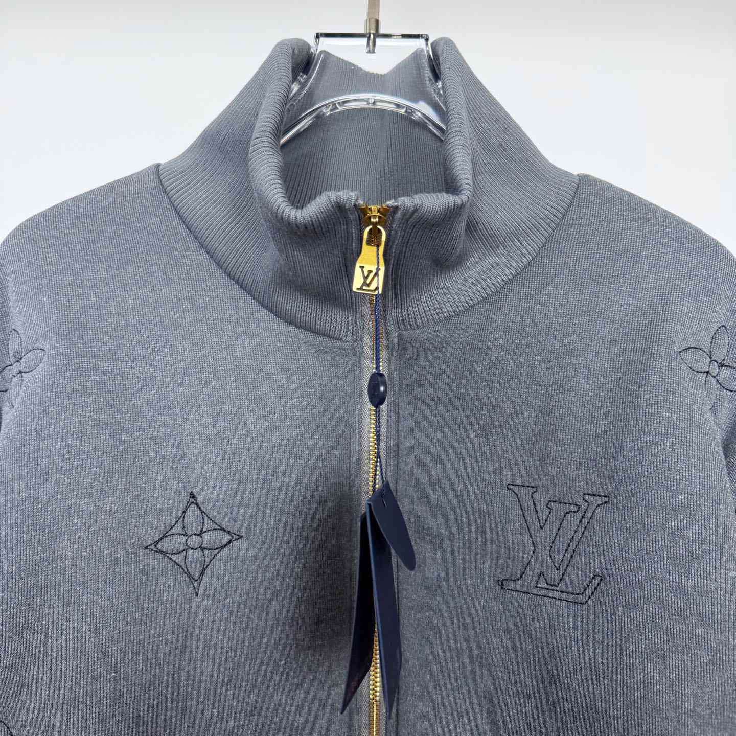 Louis Vuitton Elegant Monogram Knitted Down Blouson - DesignerGu