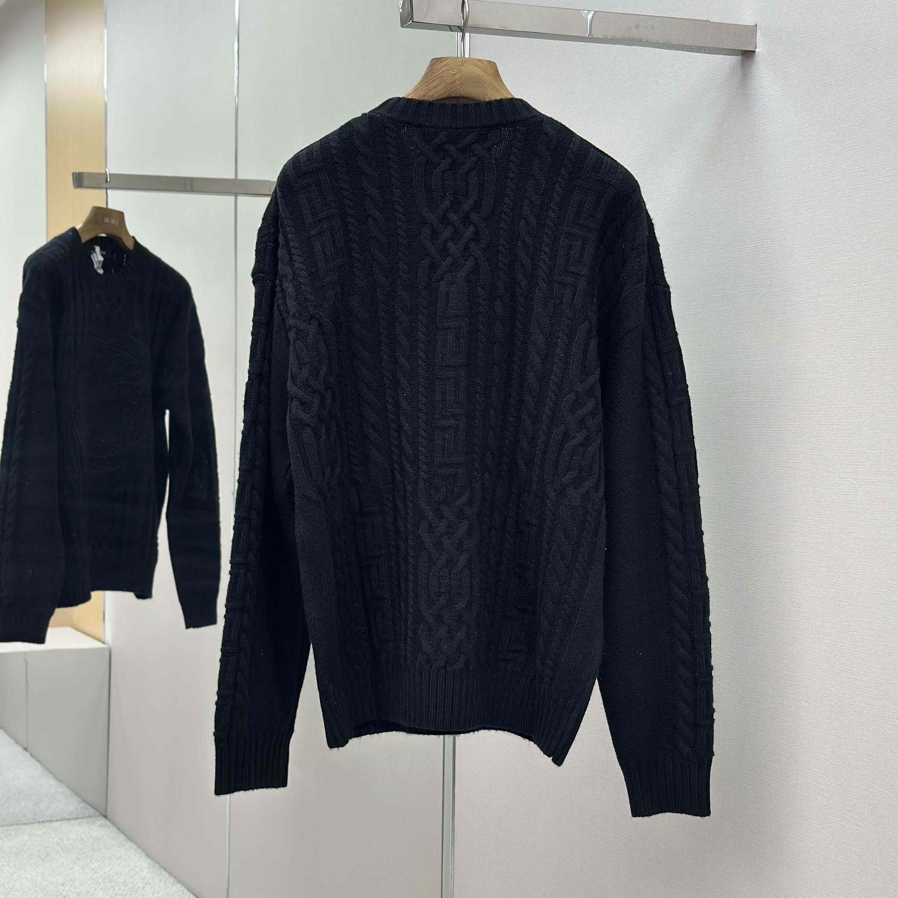 Versace Medusa Crewneck Knit Sweater - DesignerGu