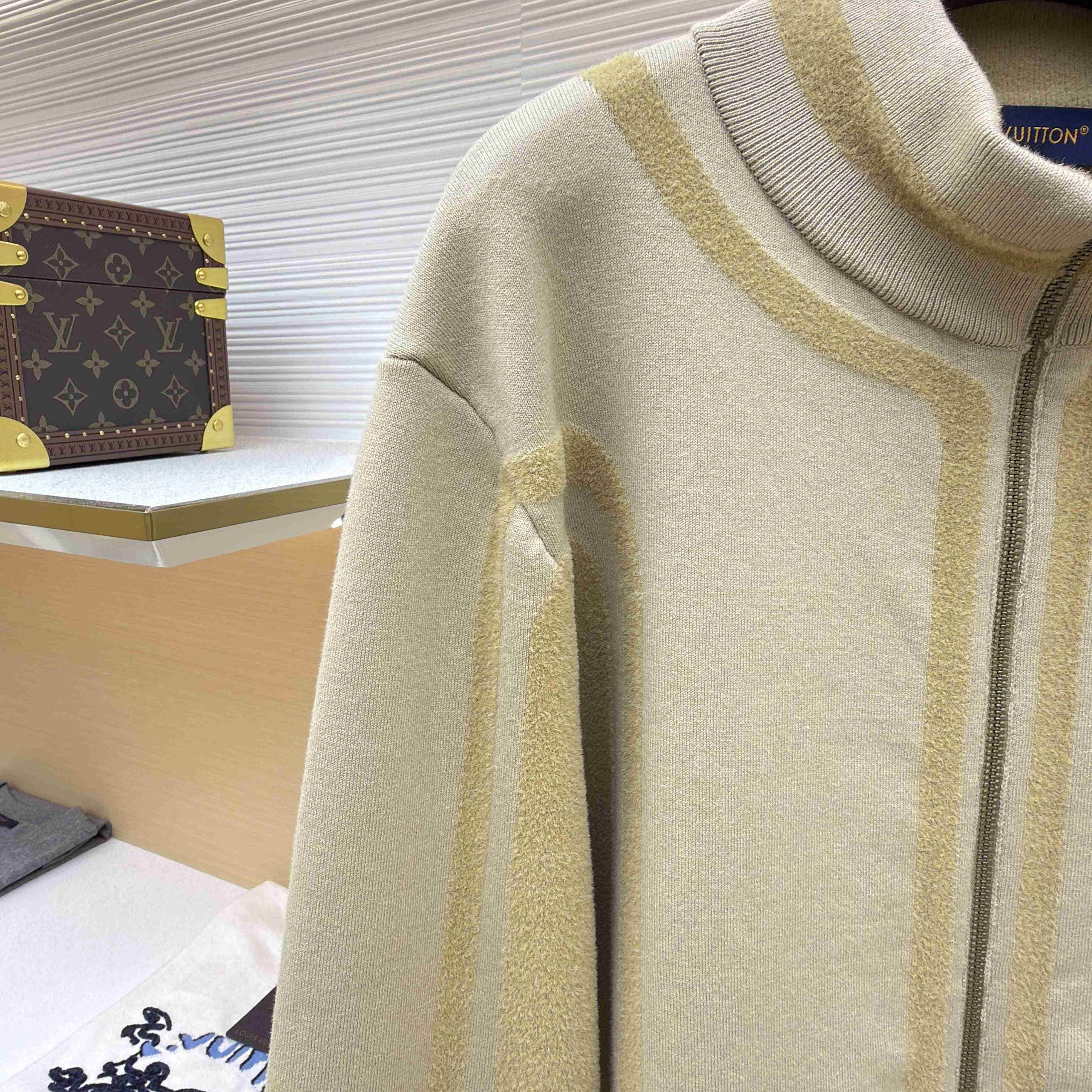 Louis Vuitton Knit Track Top - DesignerGu