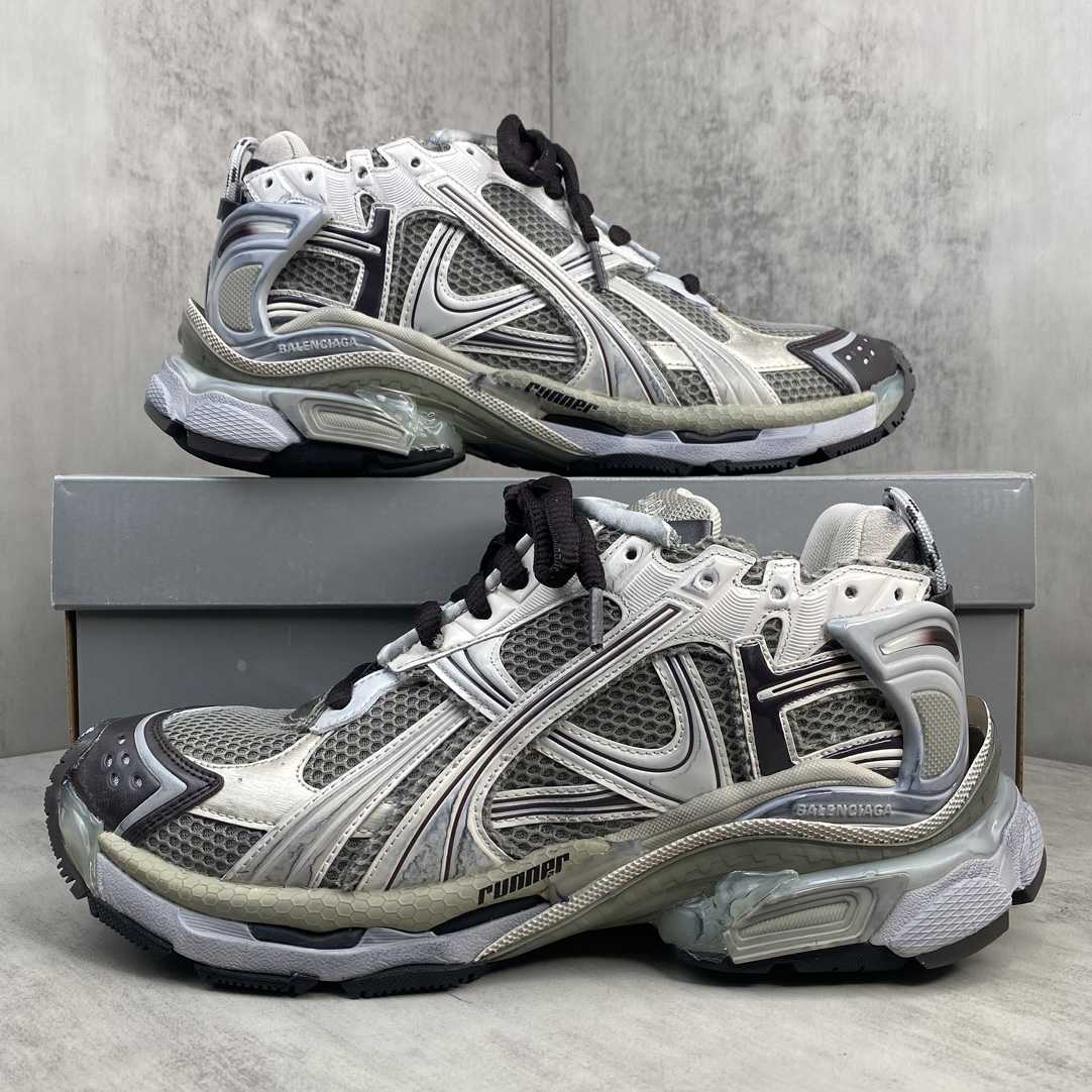 Balenciaga Runner Sneakers - DesignerGu
