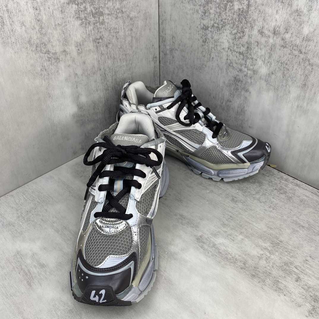 Balenciaga Runner Sneakers - DesignerGu