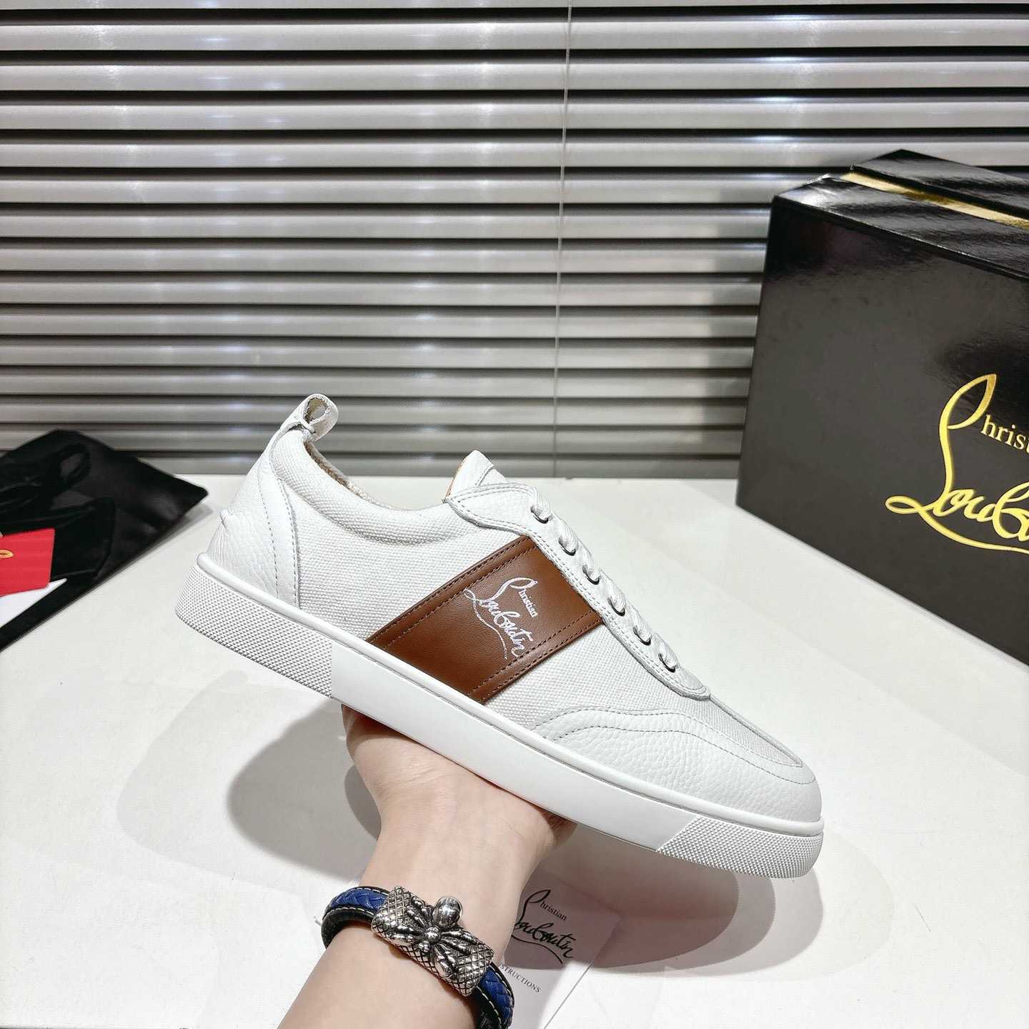 Christian Louboutin Retero Sneakers - DesignerGu