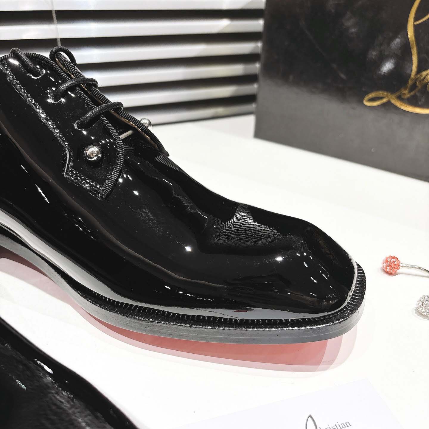 Christian Louboutin Chambeliss Derbies - Patent calf leather - DesignerGu