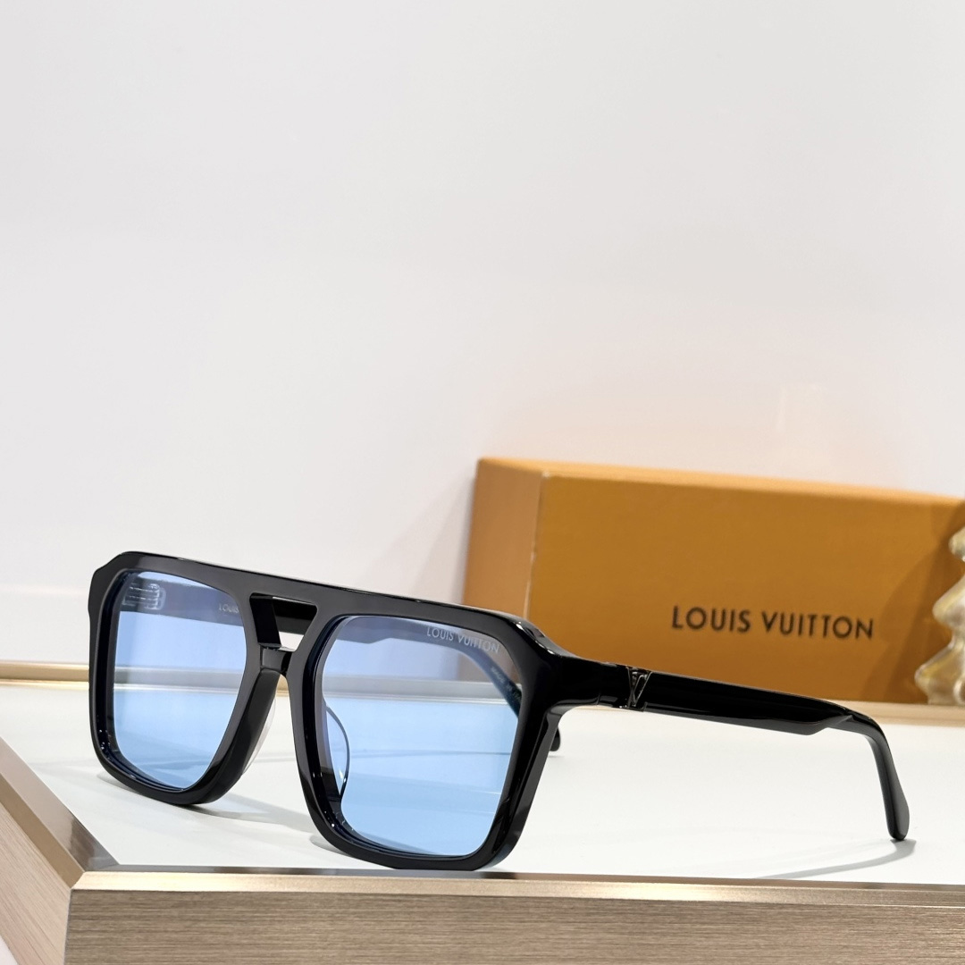 Louis Vuitton LV Hit Large Square Sunglasses   Z3059U - DesignerGu