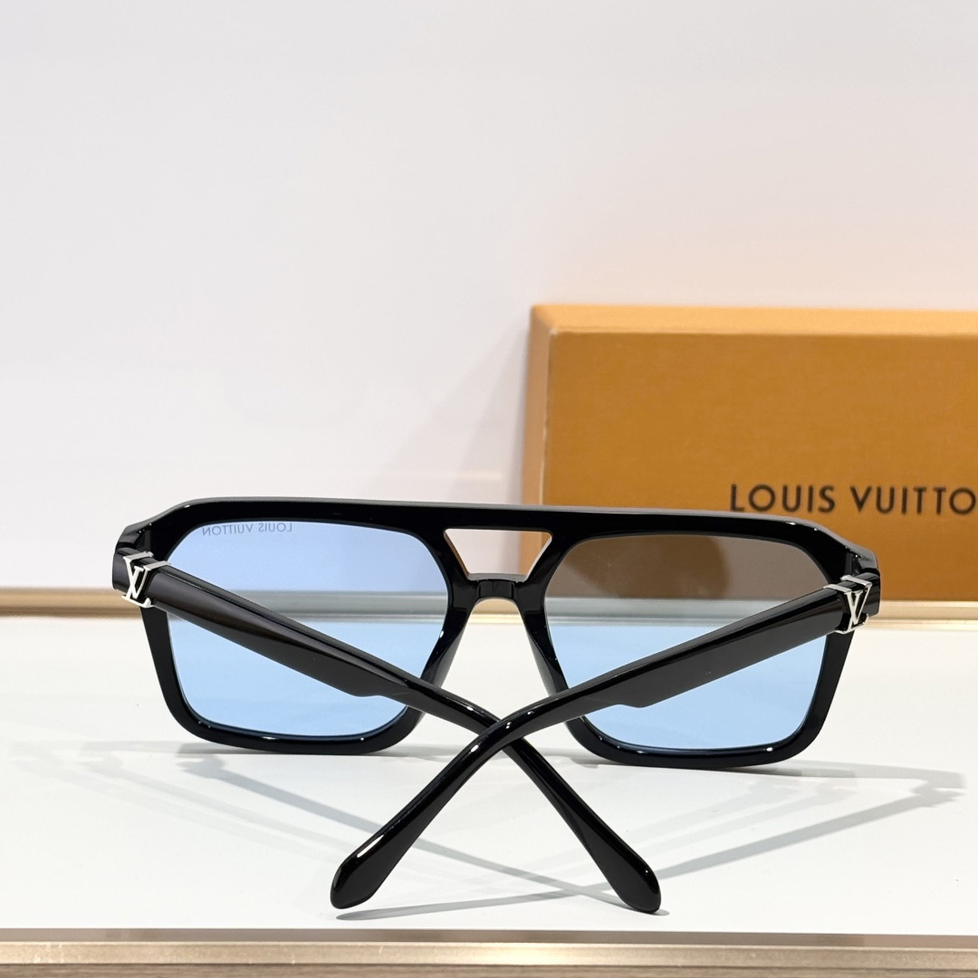 Louis Vuitton LV Hit Large Square Sunglasses   Z3059U - DesignerGu