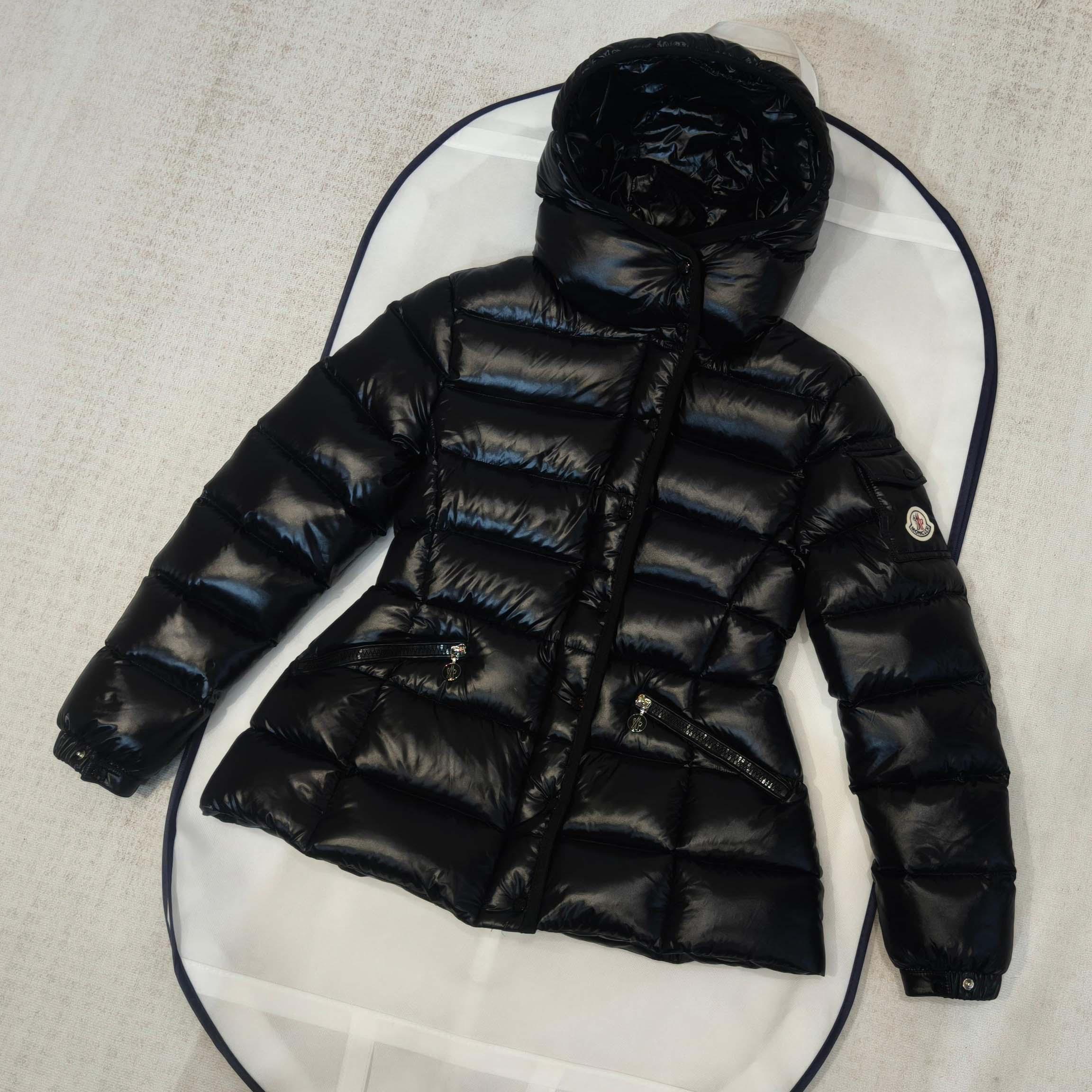 Moncler Barante Hooded Short Down Jacket - DesignerGu